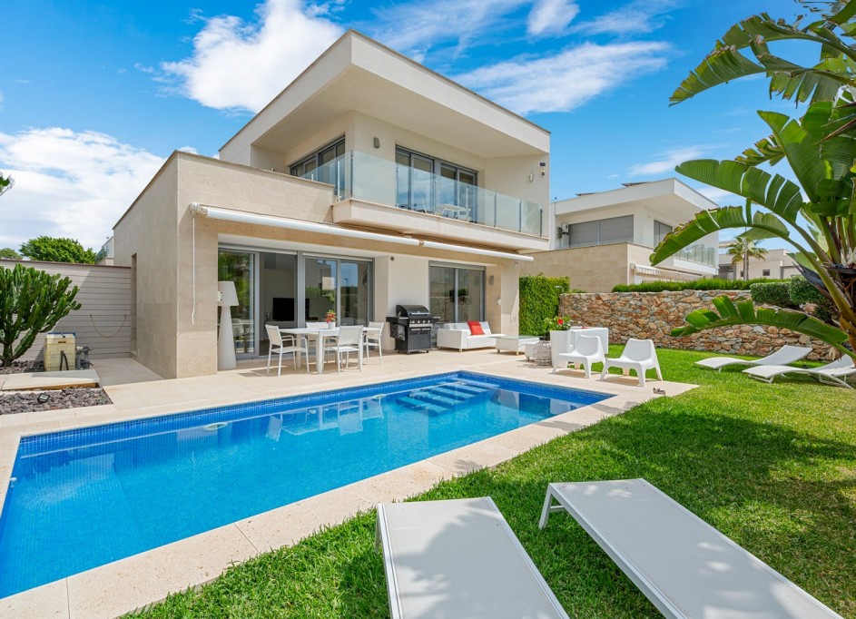 Återförsäljning - Fristående villa -
Orihuela - Vistabella Golf