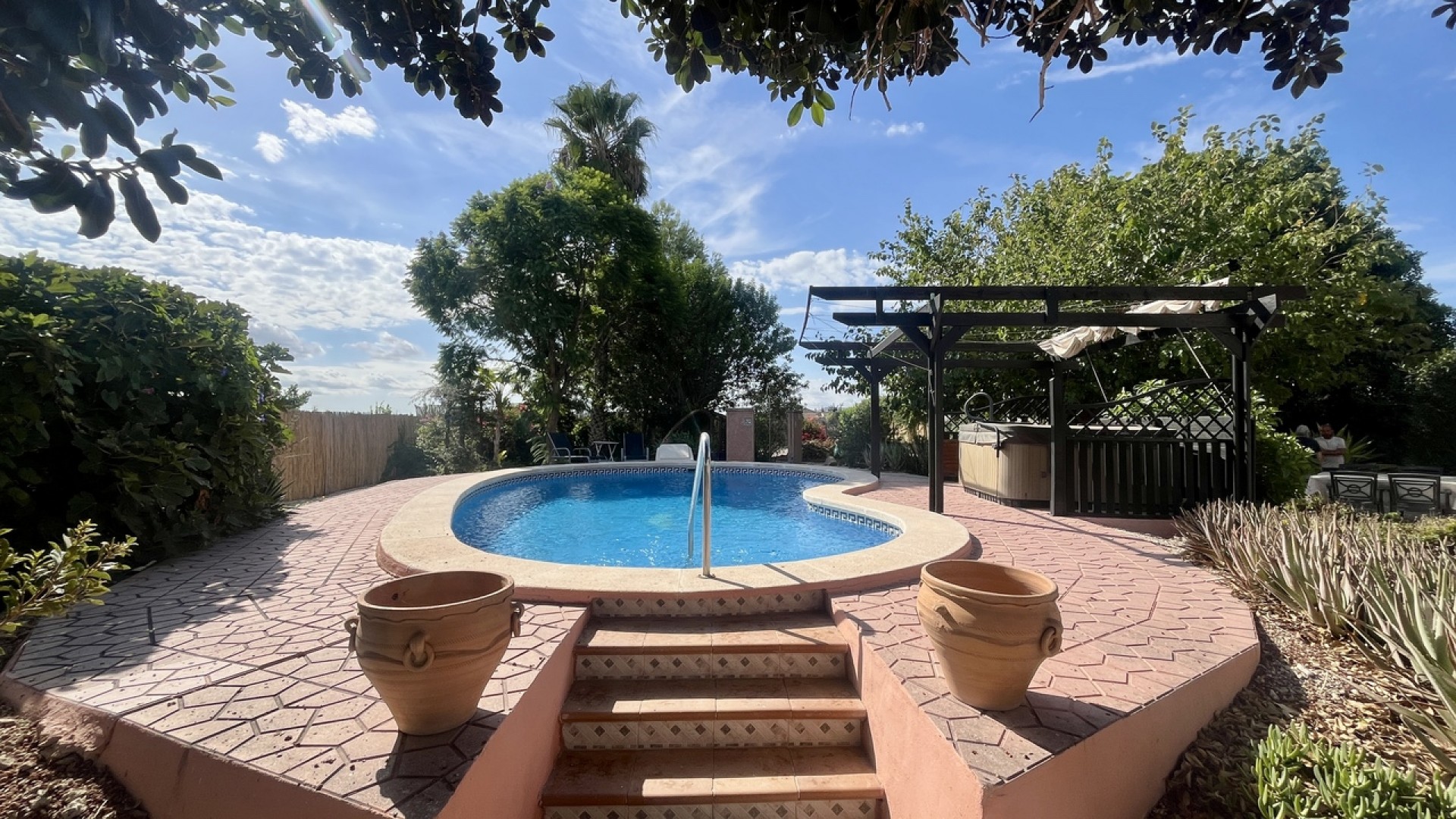 Återförsäljning - Fristående villa -
Orihuela