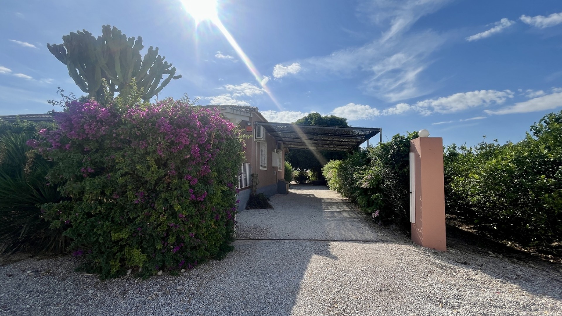 Återförsäljning - Fristående villa -
Orihuela