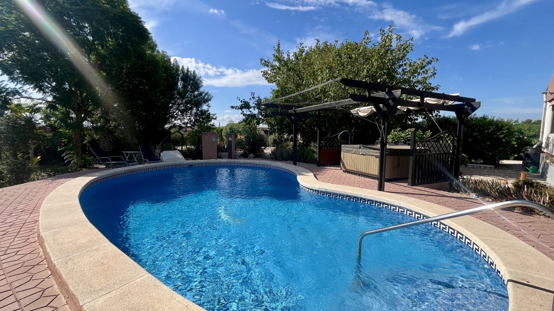 Återförsäljning - Fristående villa -
Orihuela