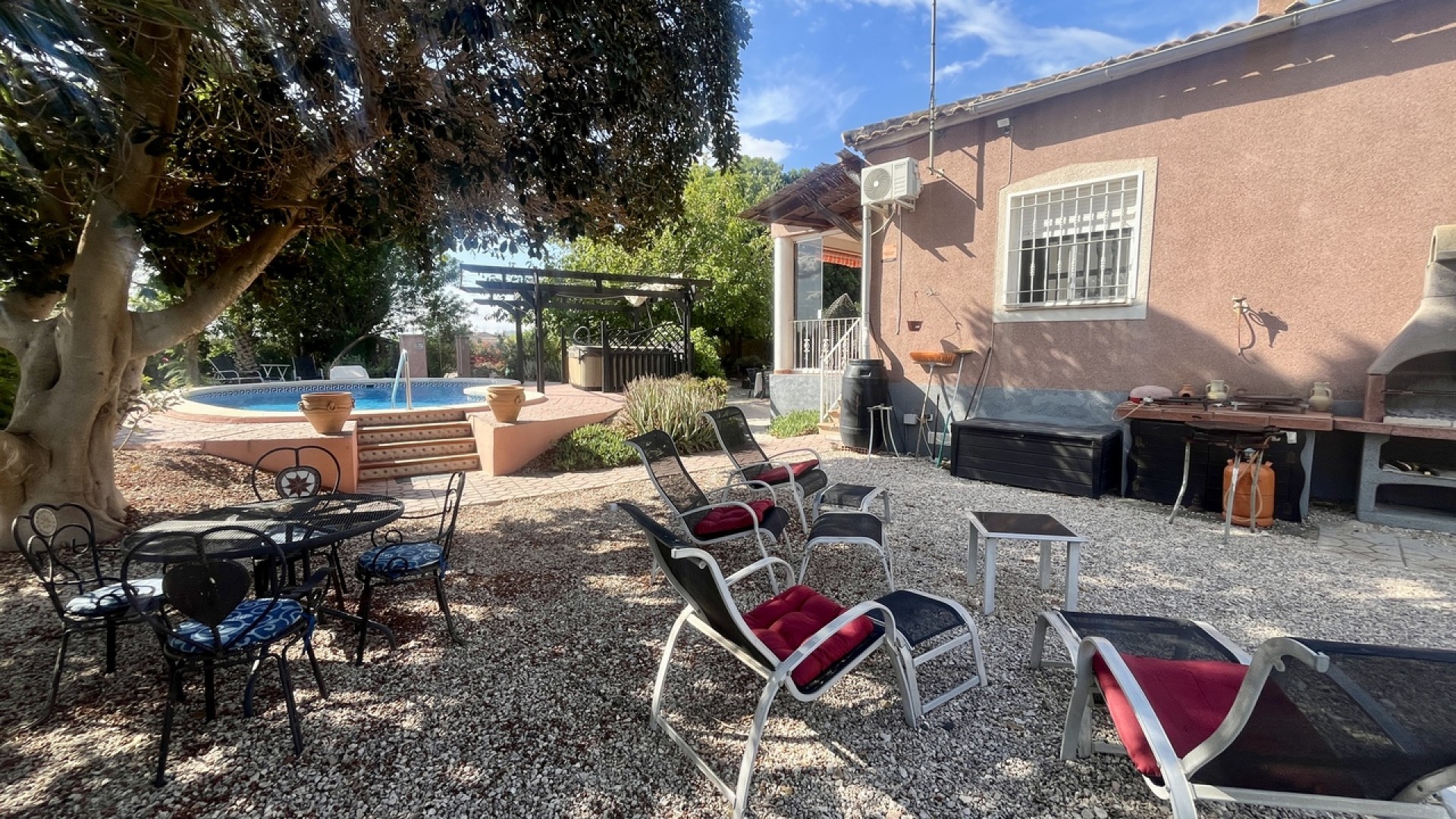 Återförsäljning - Fristående villa -
Orihuela