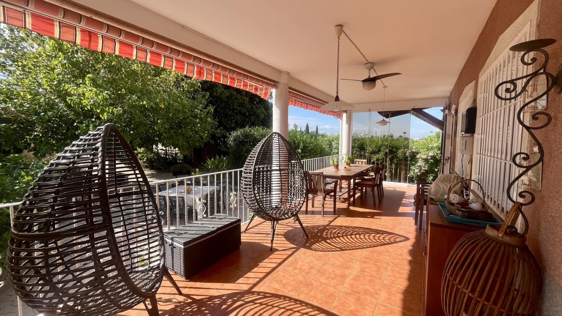 Återförsäljning - Fristående villa -
Orihuela