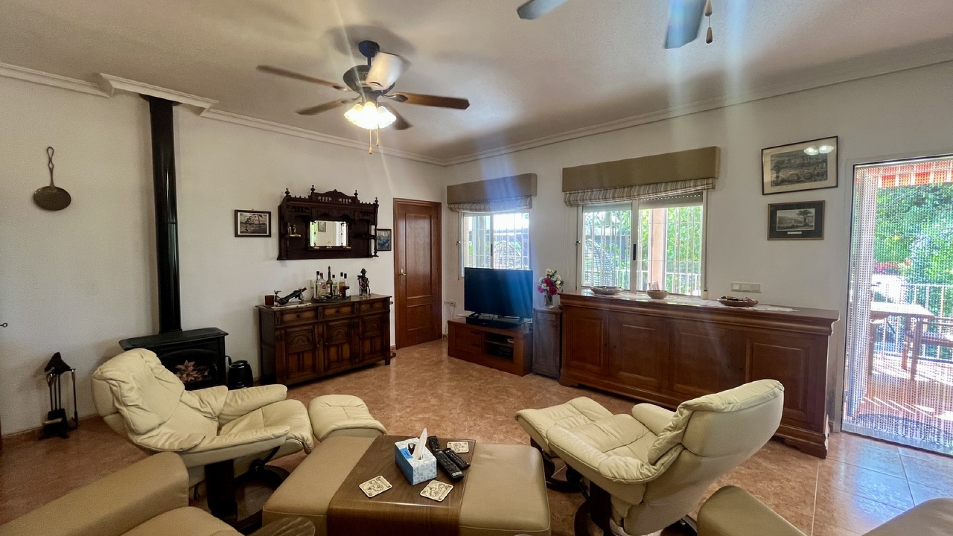 Återförsäljning - Fristående villa -
Orihuela