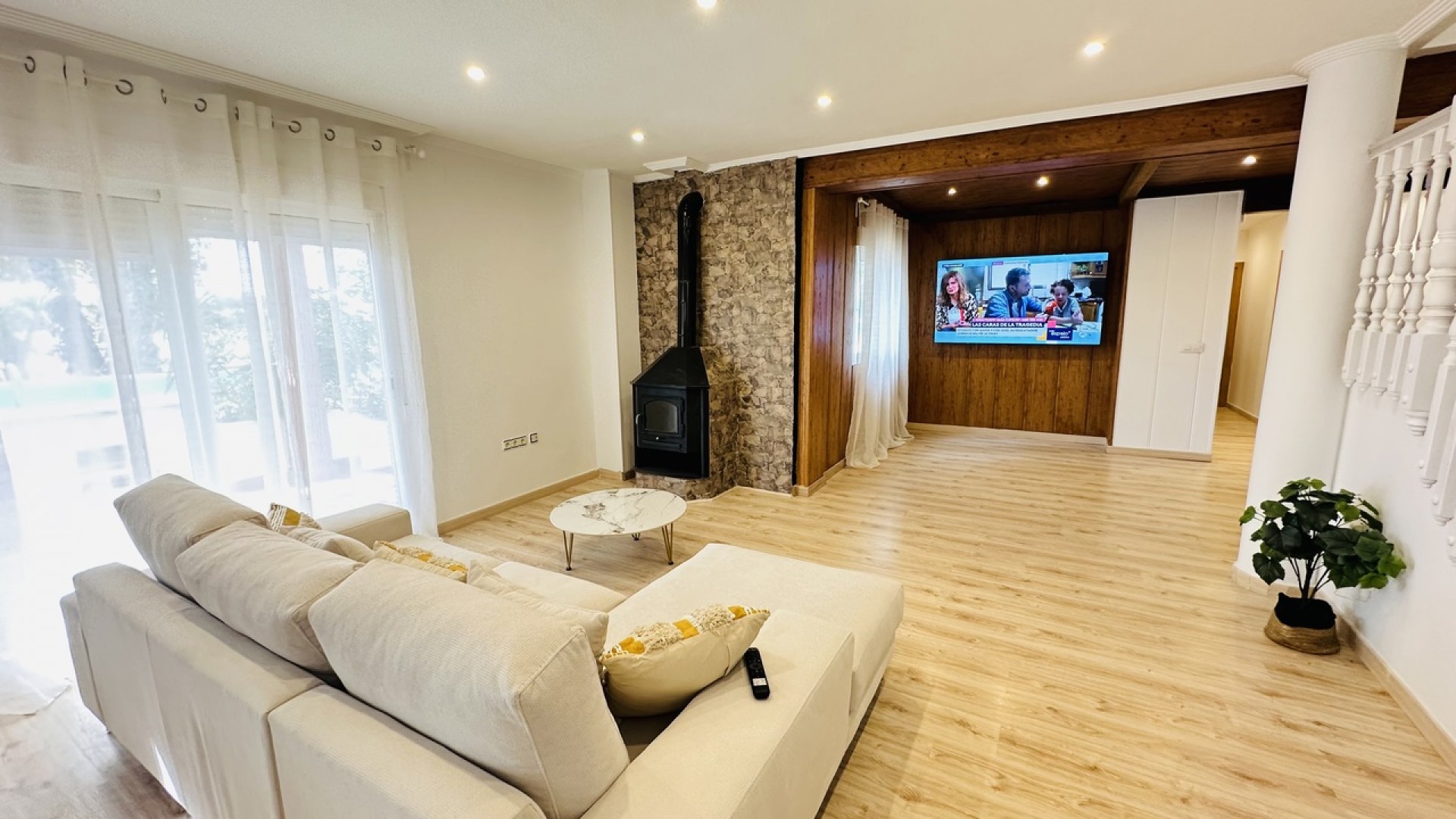 Återförsäljning - Fristående villa -
Orihuela