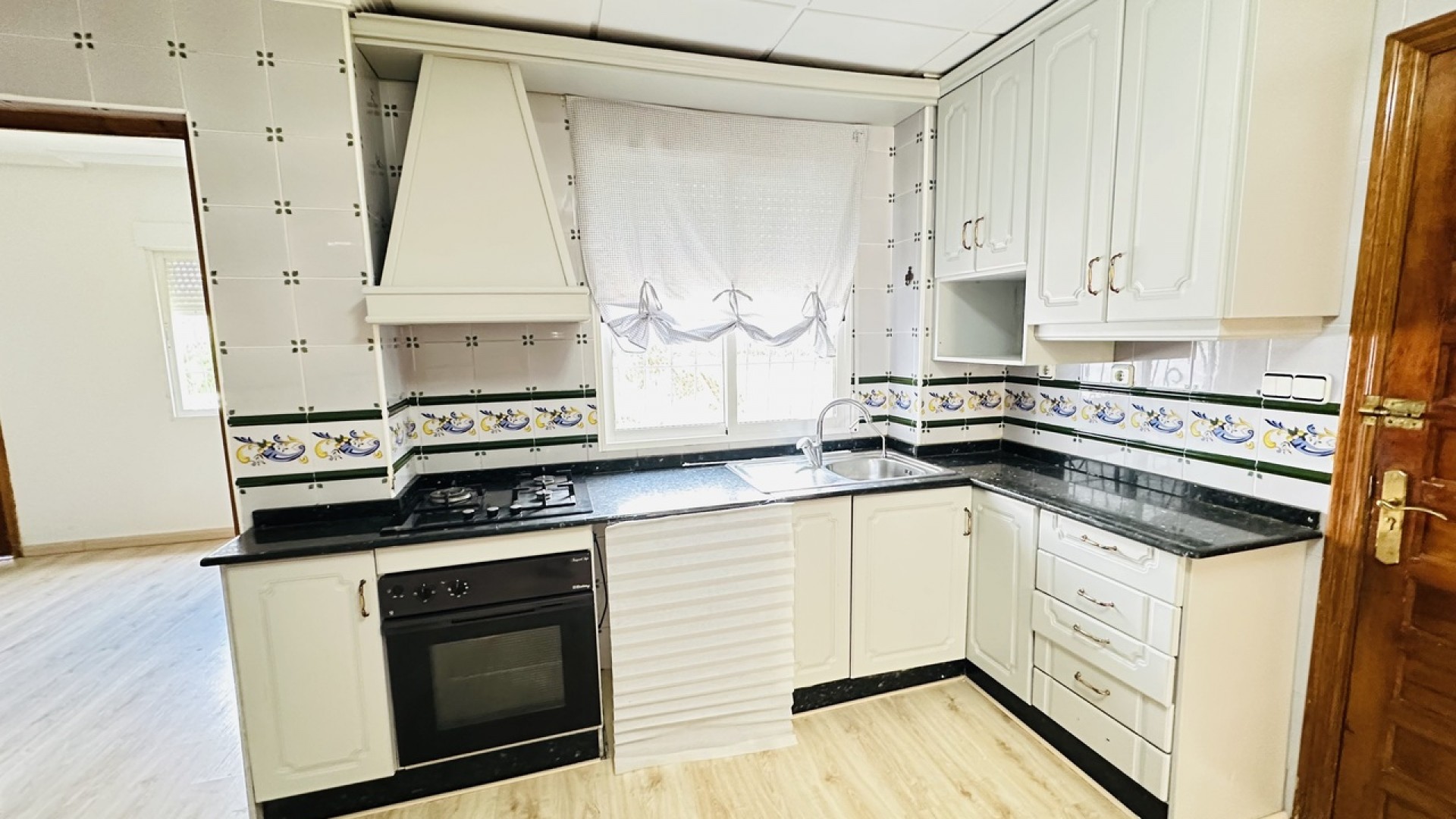 Återförsäljning - Fristående villa -
Orihuela