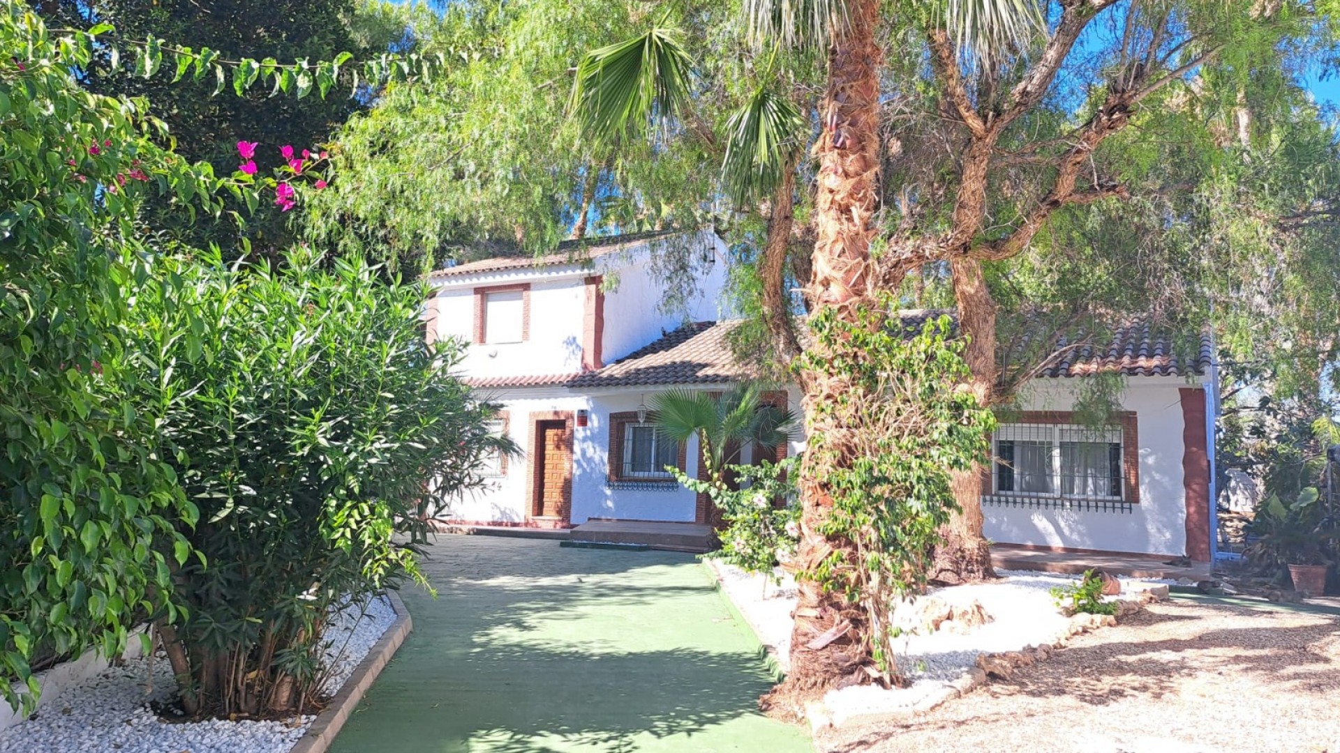 Återförsäljning - Fristående villa -
Orihuela