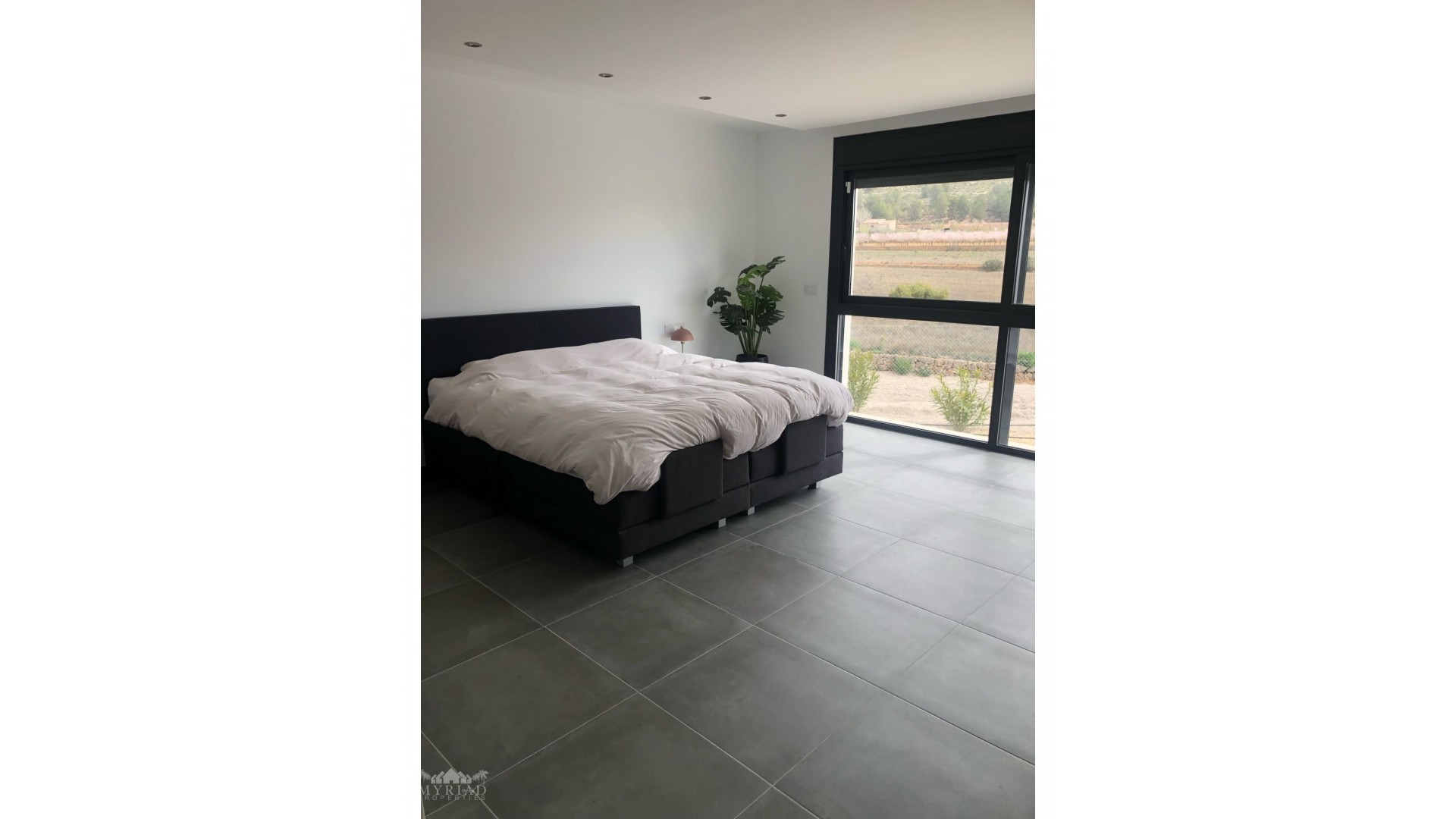 Återförsäljning - Fristående villa -
Pinoso - Pinoso Alicante