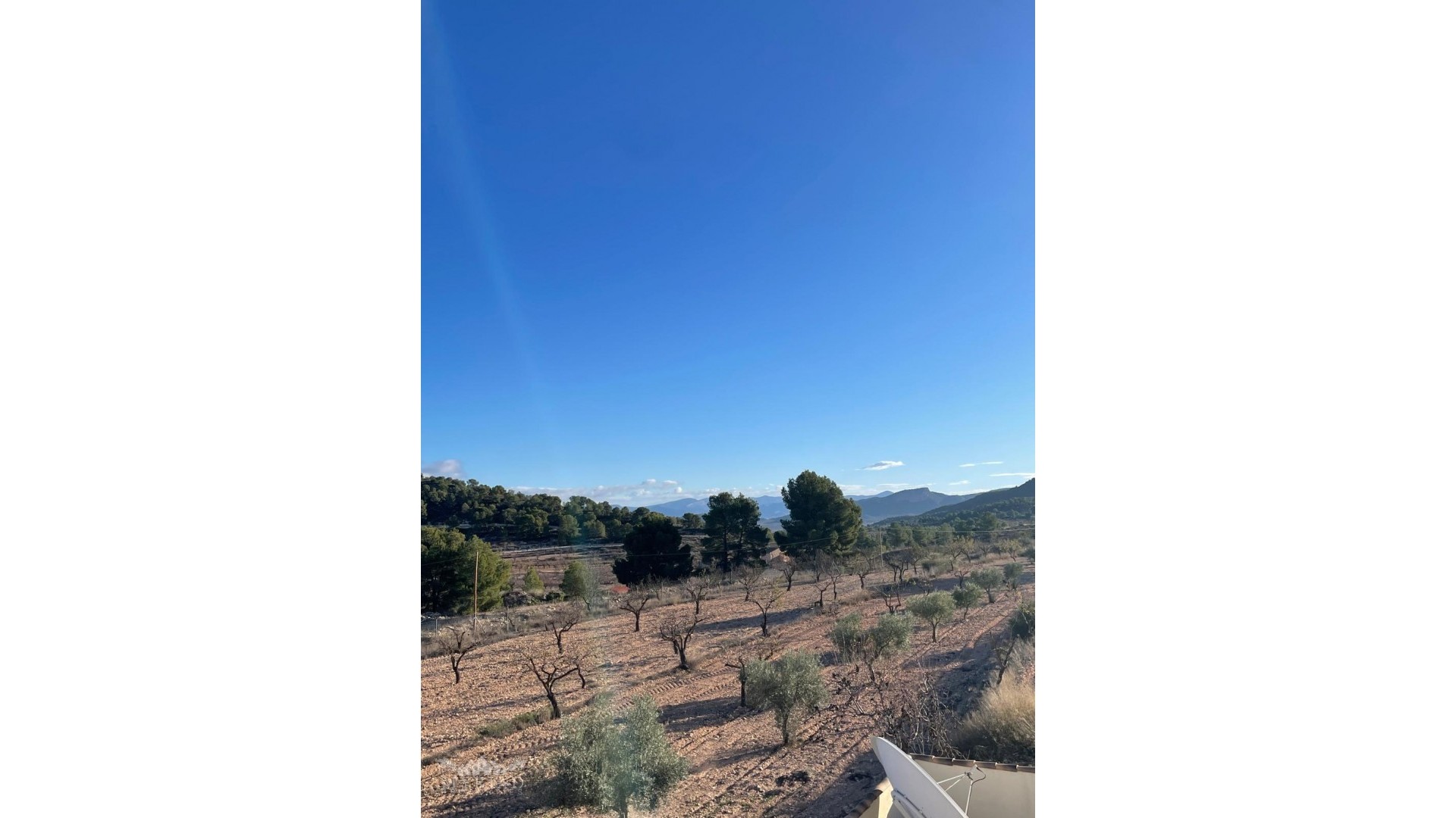 Återförsäljning - Fristående villa -
Pinoso - Pinoso Alicante