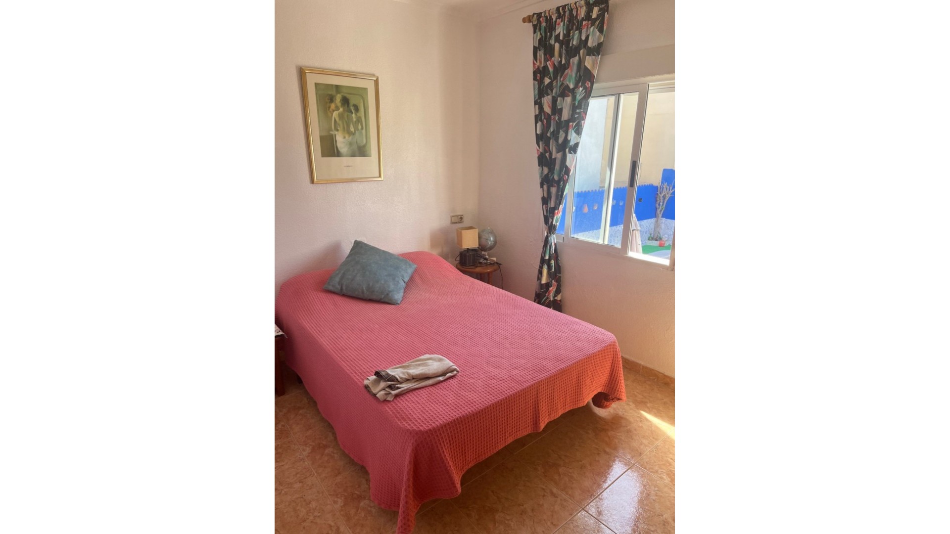 Återförsäljning - Fristående villa -
Punta Prima