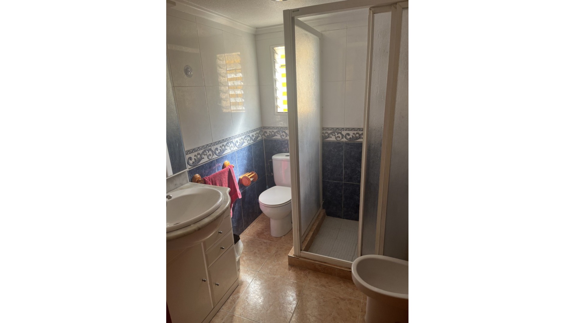 Återförsäljning - Fristående villa -
Punta Prima