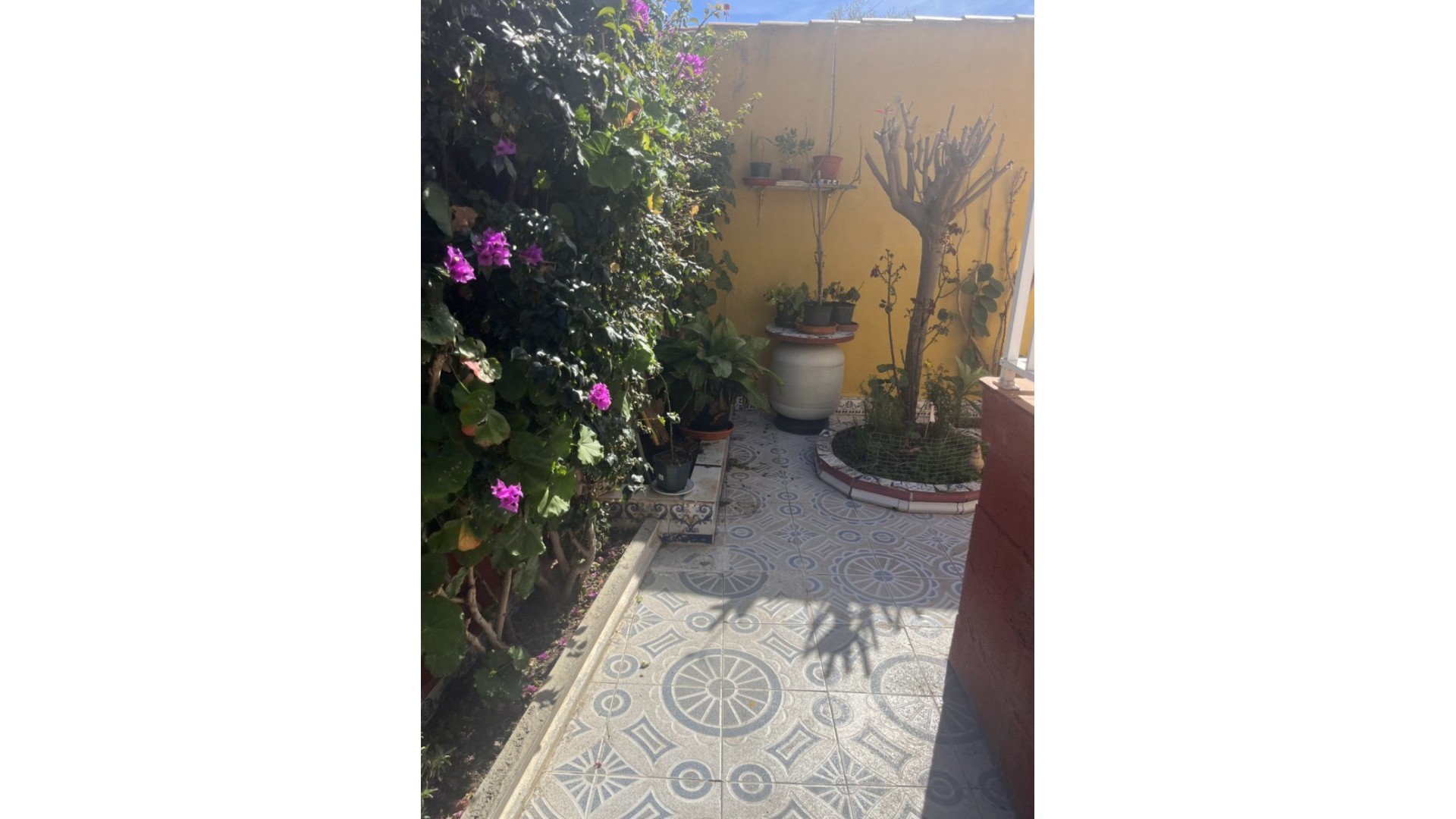 Återförsäljning - Fristående villa -
Punta Prima