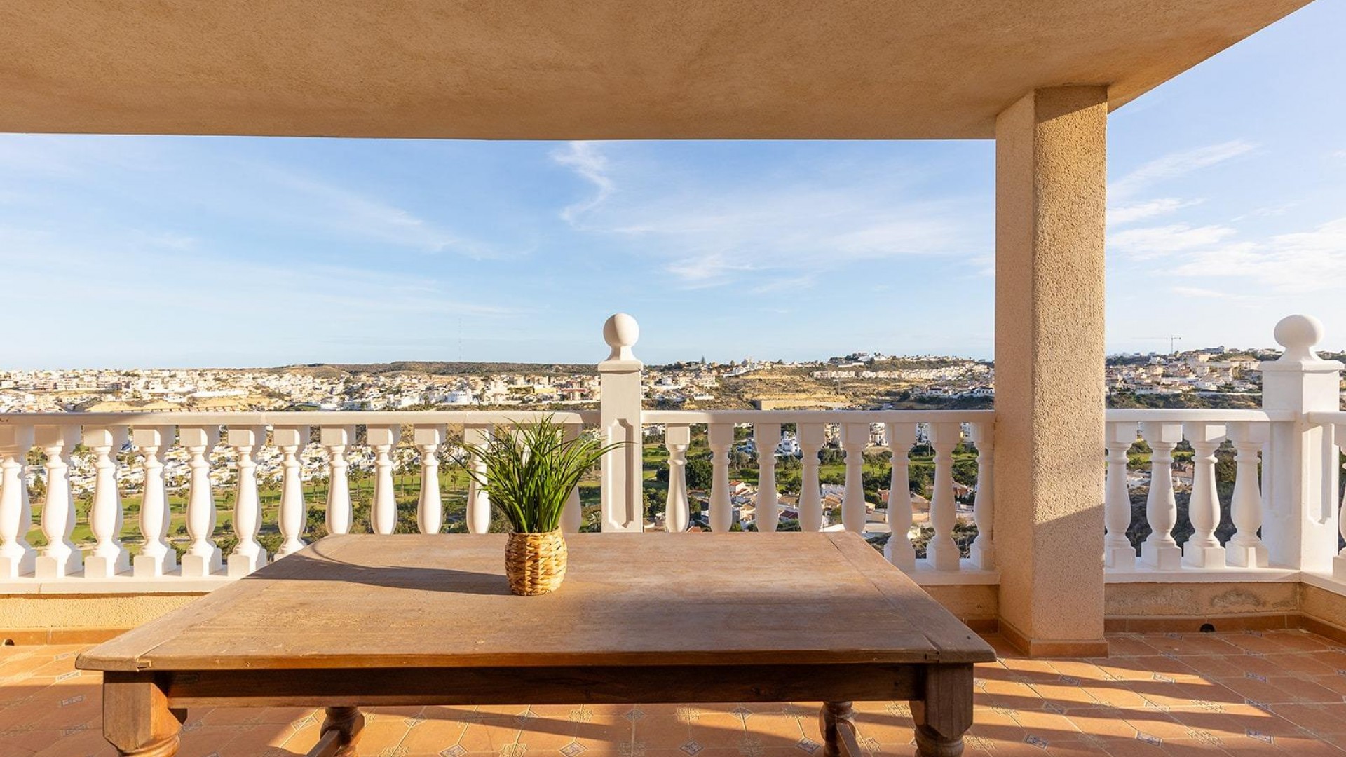 Återförsäljning - Fristående villa -
Rojales - Campo de golf la marquesa