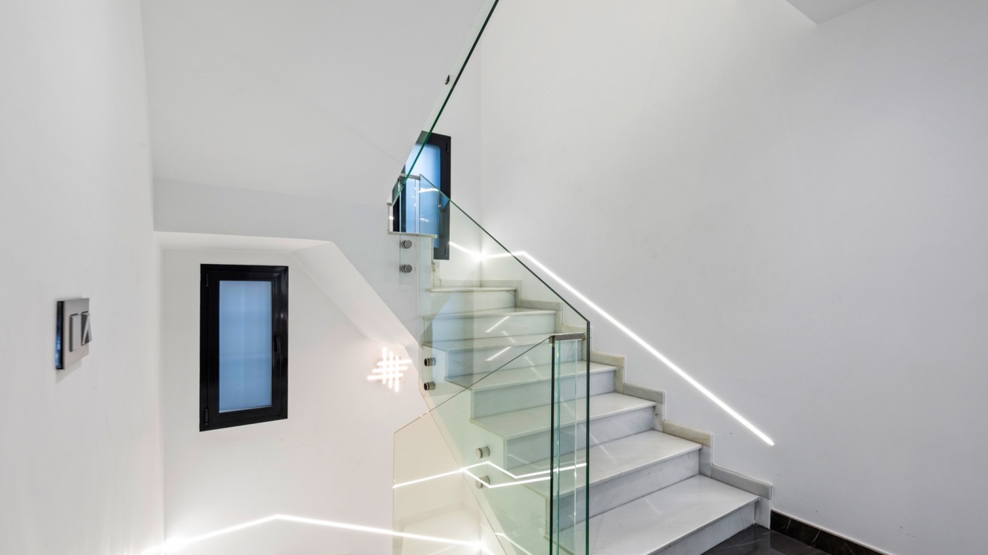 Återförsäljning - Fristående villa -
San Juan de Alicante - Frank Espinós