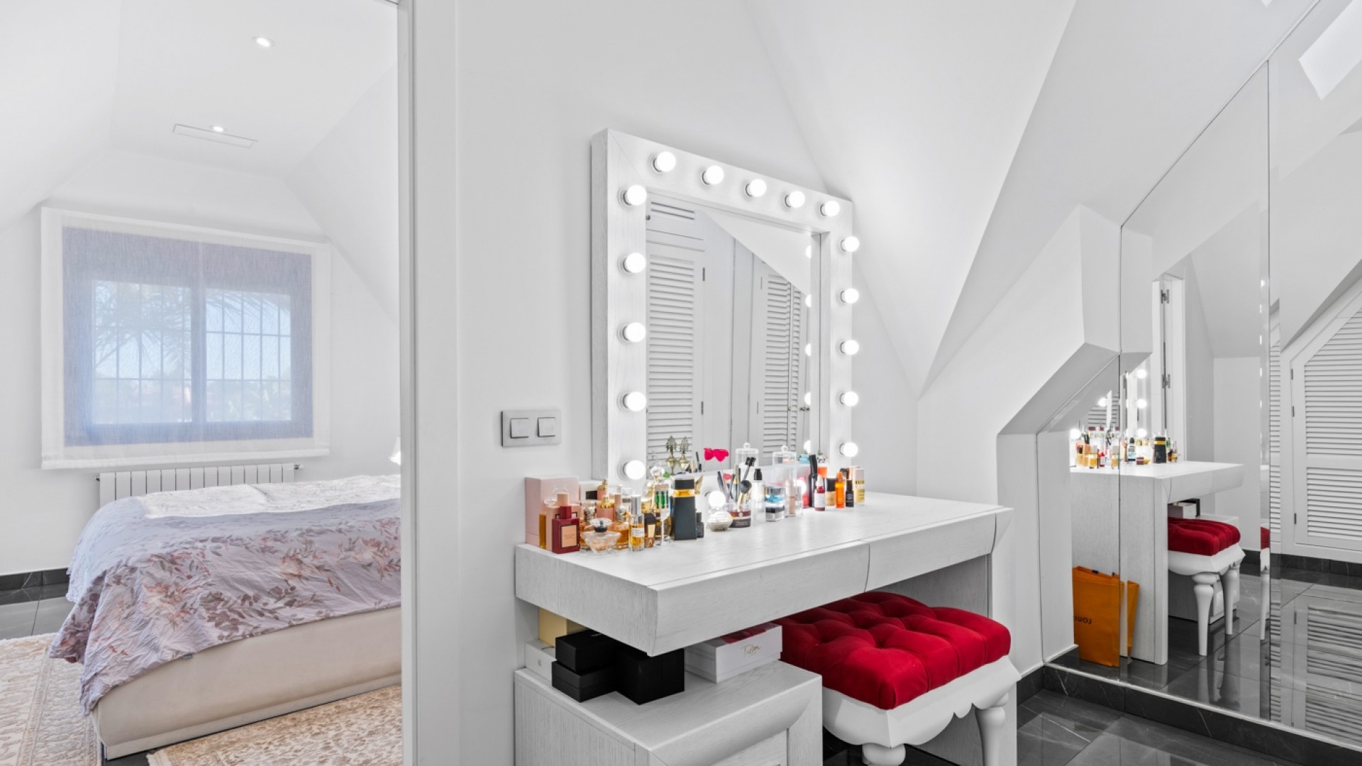 Återförsäljning - Fristående villa -
San Juan de Alicante - Frank Espinós