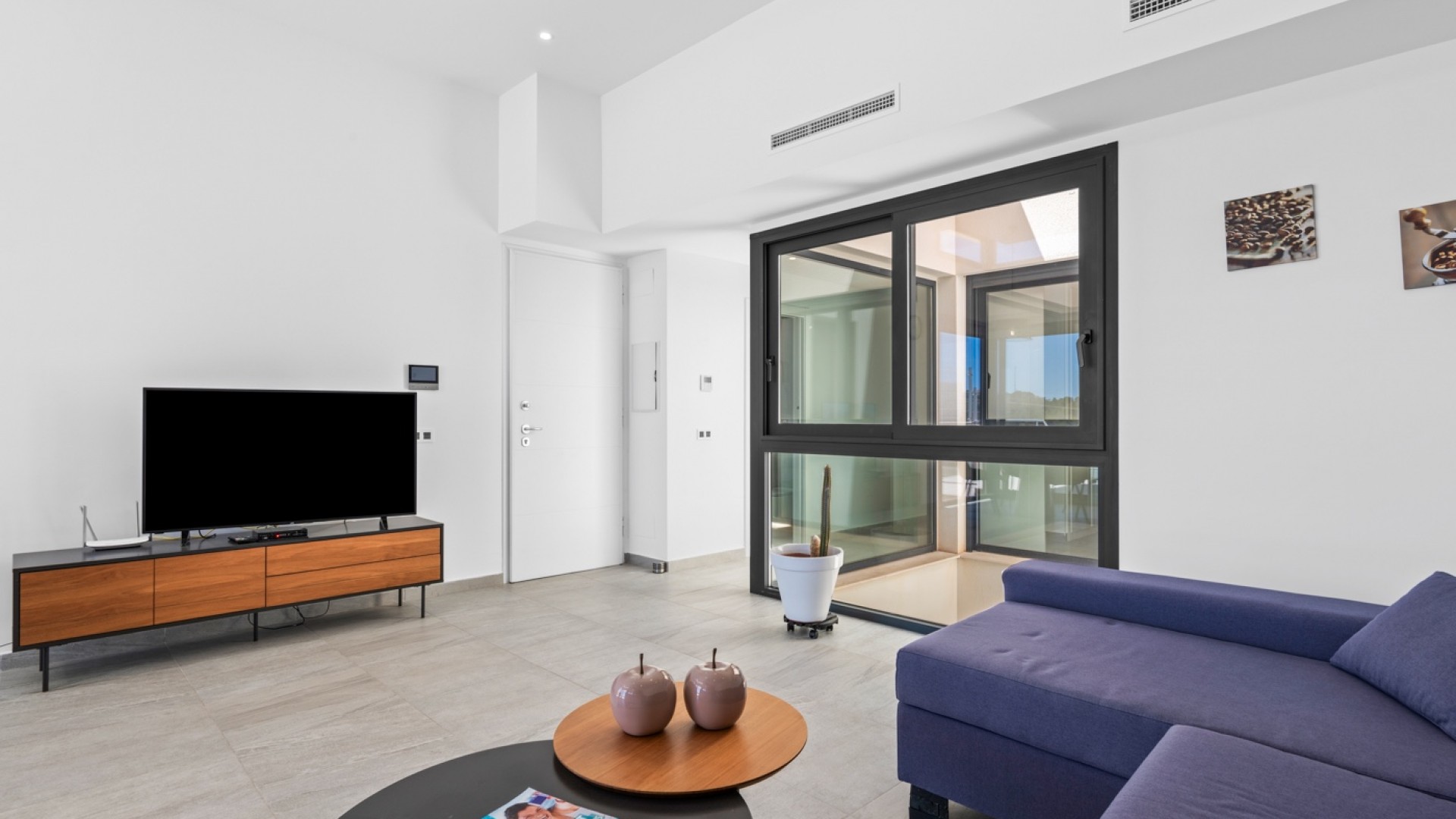 Återförsäljning - Fristående villa -
San Miguel de Salinas - Orihuela Costa