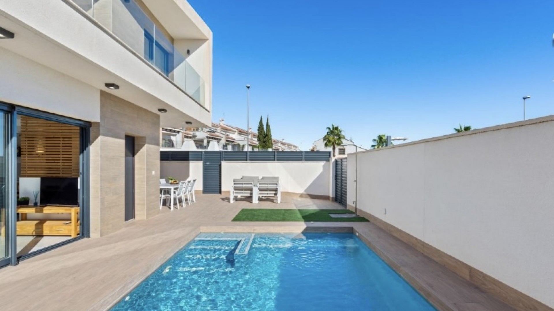 Återförsäljning - Fristående villa -
San Miguel de Salinas