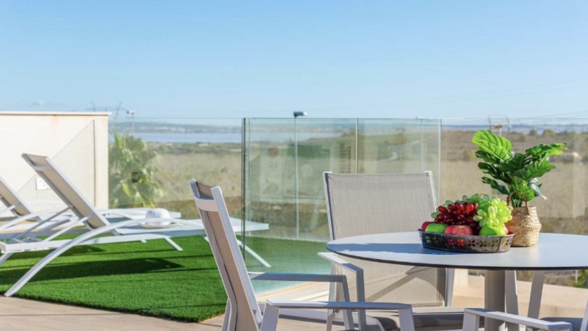 Återförsäljning - Fristående villa -
San Miguel de Salinas