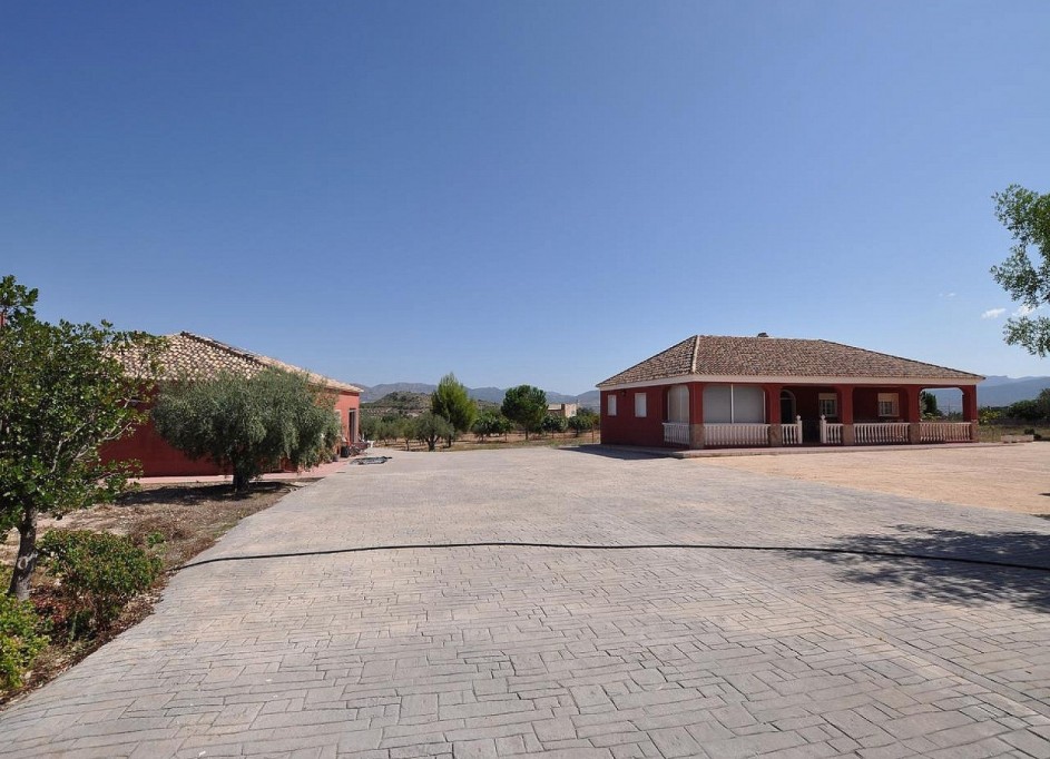 Återförsäljning - Fristående villa -
SAX