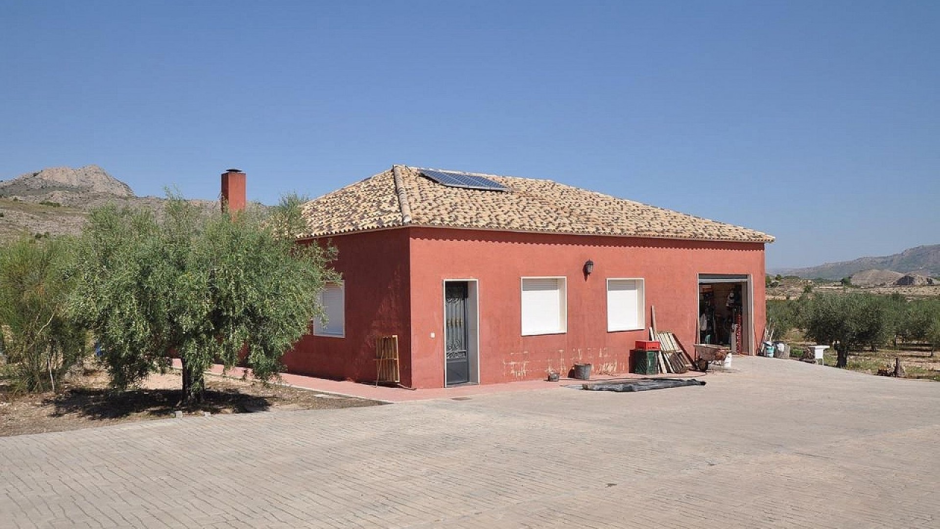 Återförsäljning - Fristående villa -
SAX