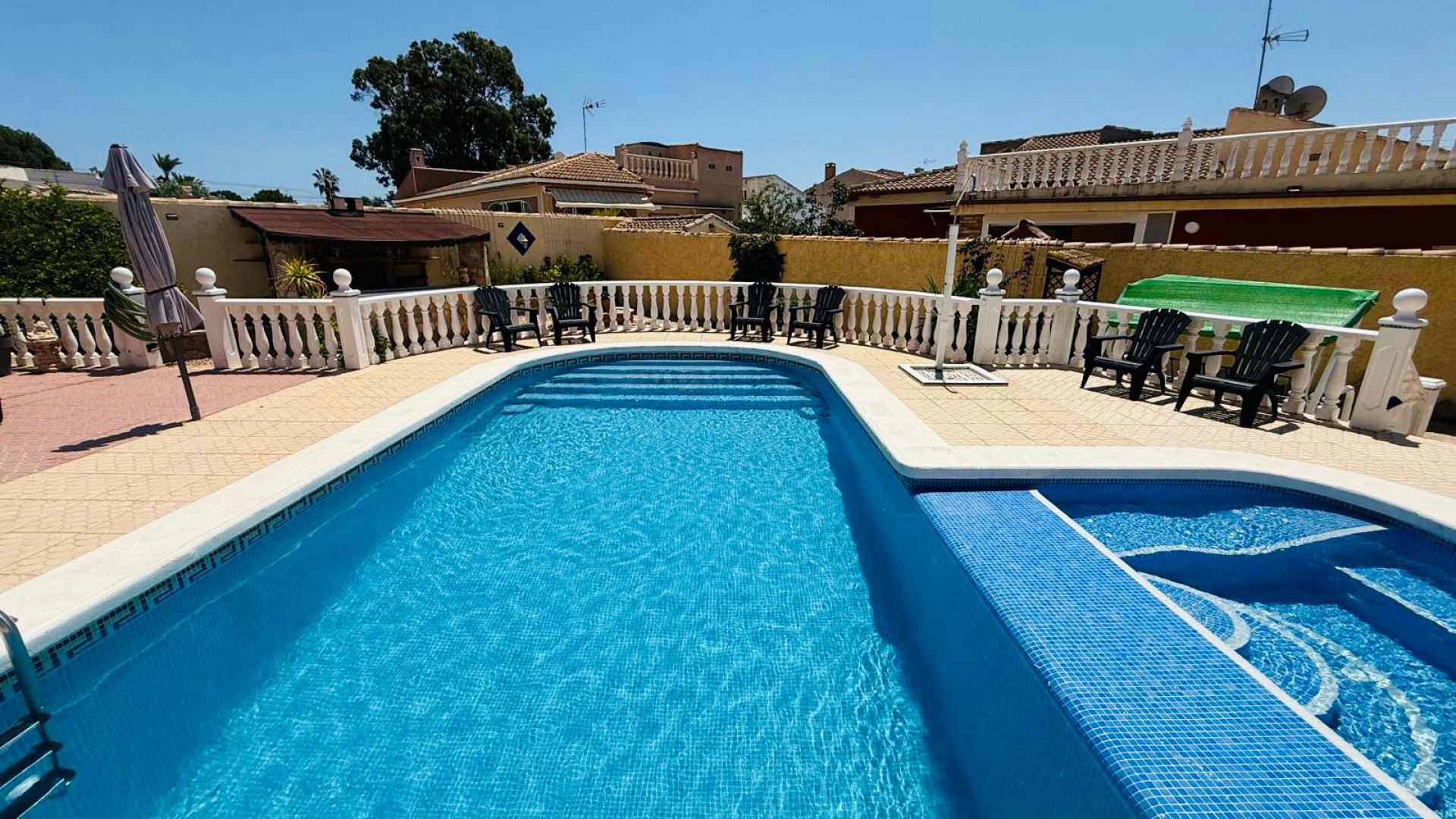 Återförsäljning - Fristående villa -
Torrevieja - 0