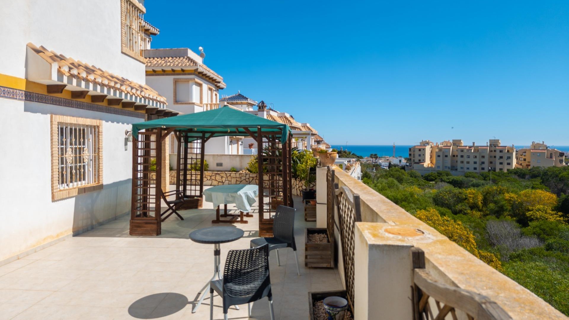 Återförsäljning - Fristående villa -
Torrevieja - La Mata