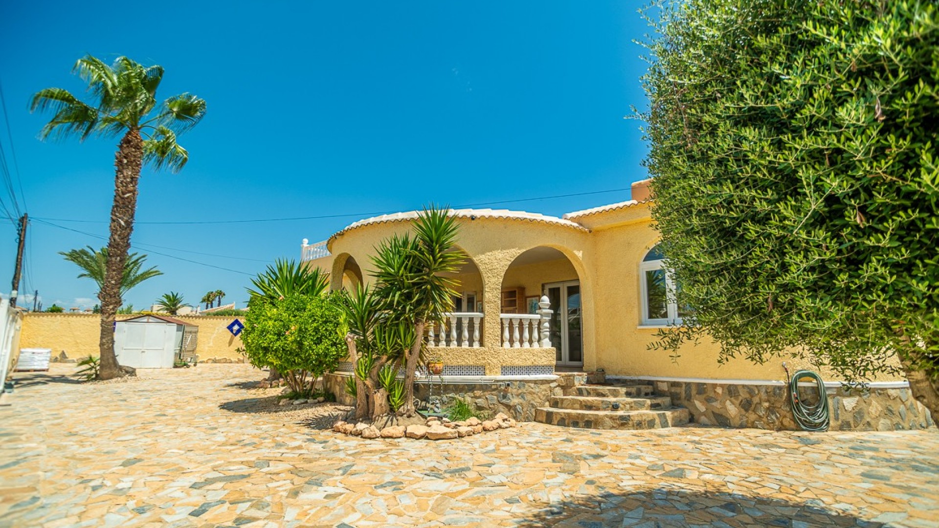 Återförsäljning - Fristående villa -
Torrevieja - La Siesta