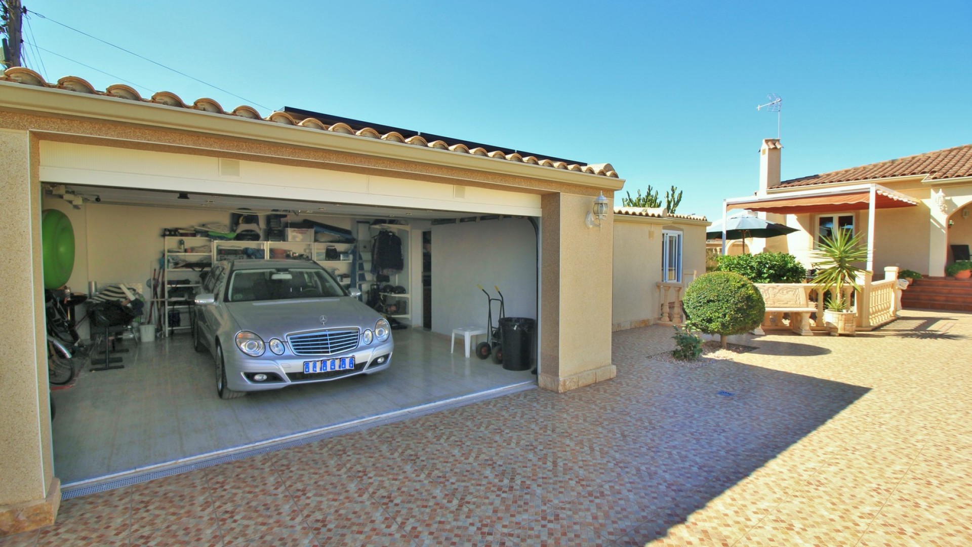 Återförsäljning - Fristående villa -
Torrevieja - La Siesta