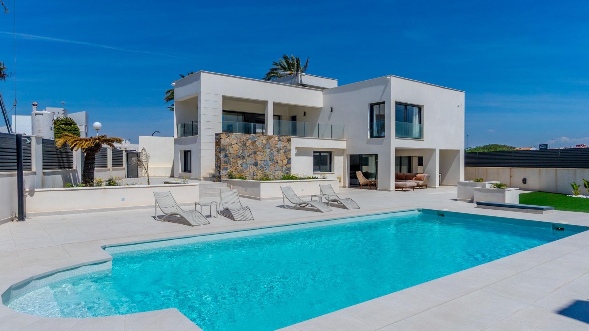 Återförsäljning - Fristående villa -
Torrevieja - La veleta