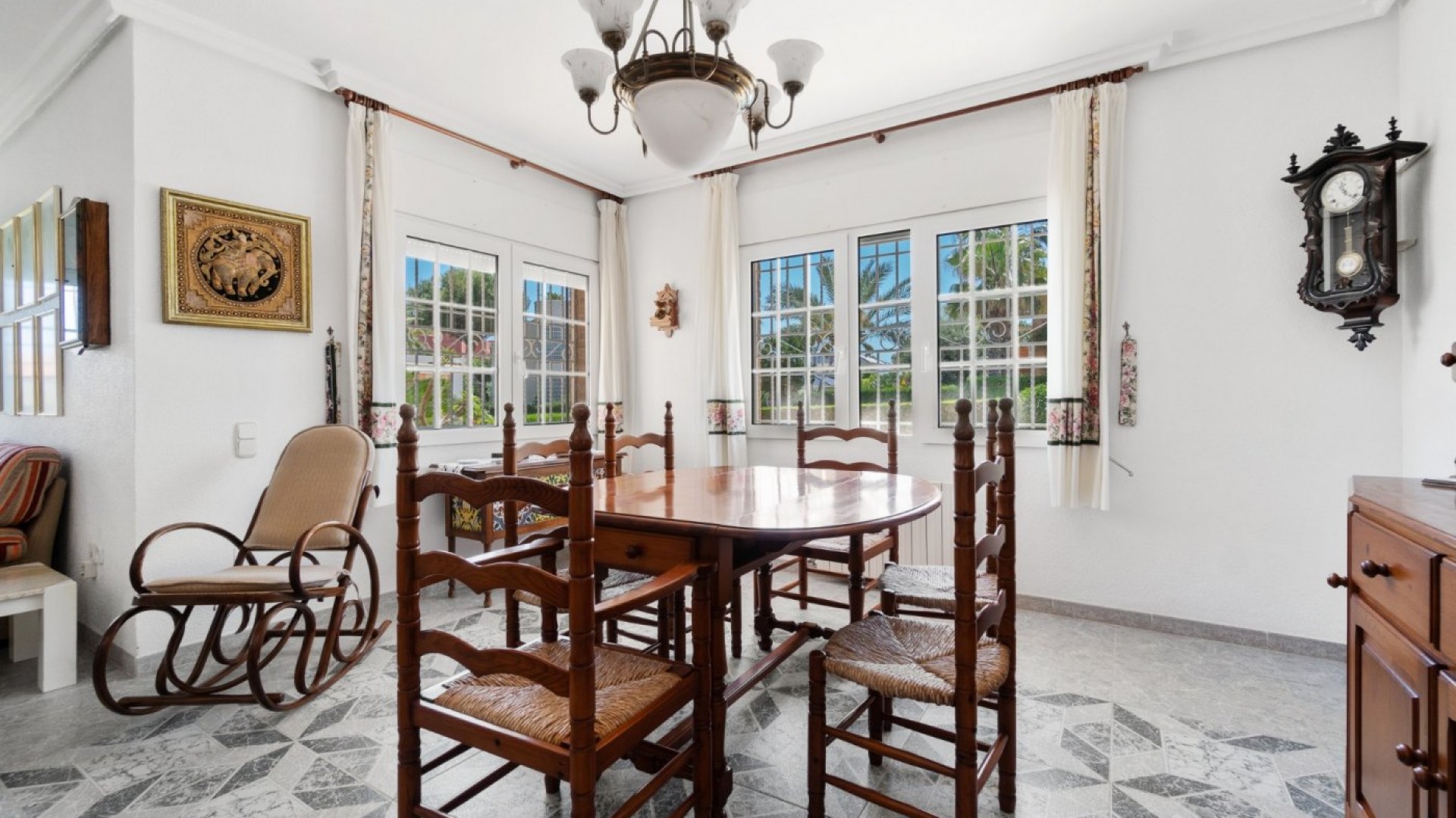 Återförsäljning - Fristående villa -
Torrevieja - La veleta