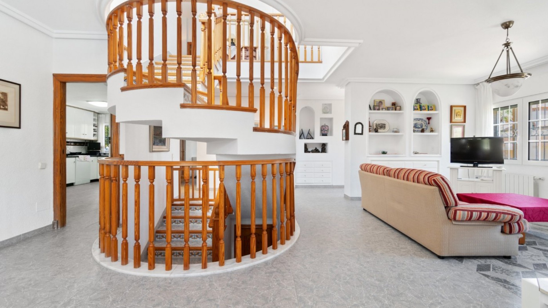 Återförsäljning - Fristående villa -
Torrevieja - La veleta