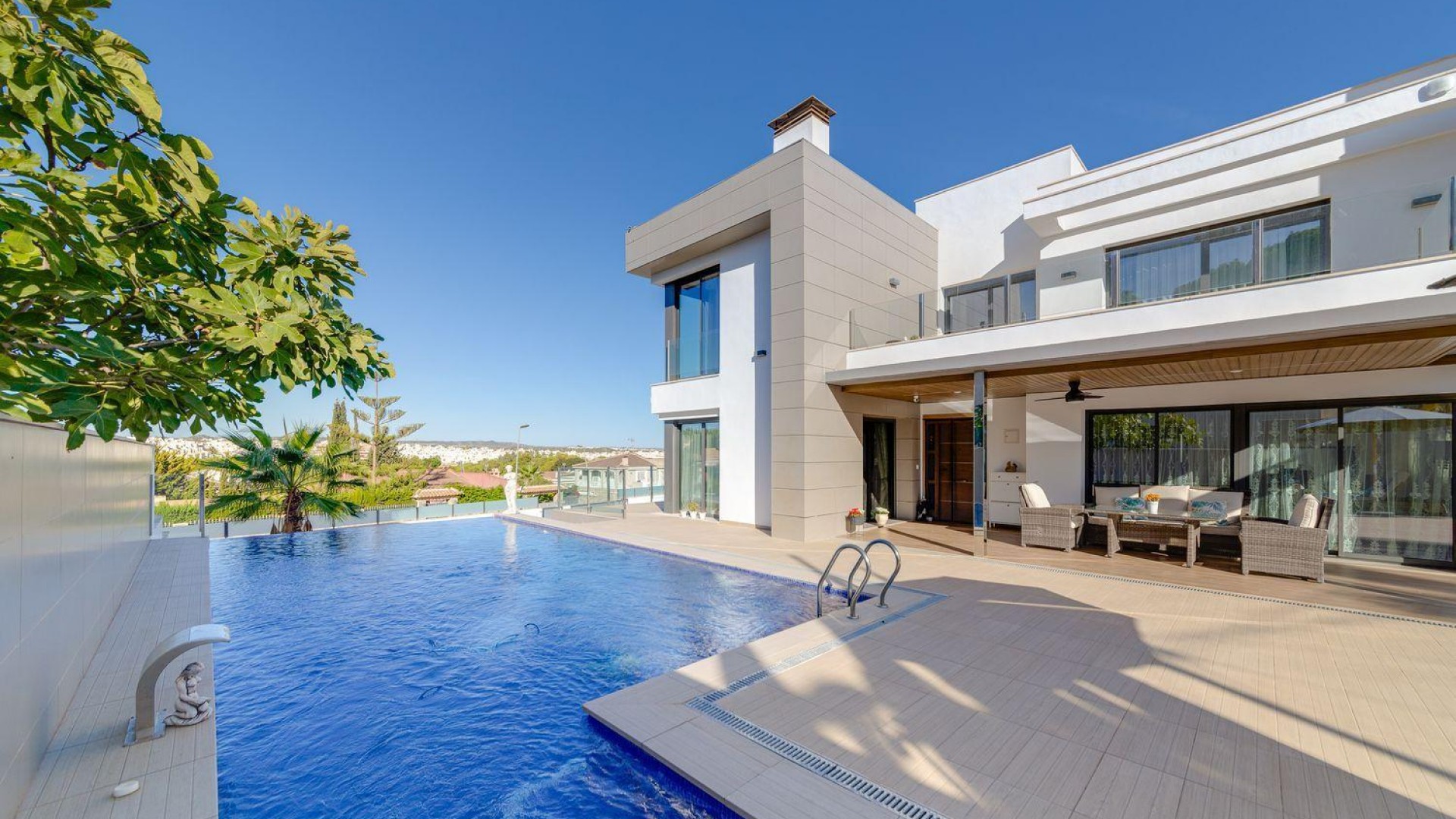 Återförsäljning - Fristående villa -
Torrevieja - Los Balcones