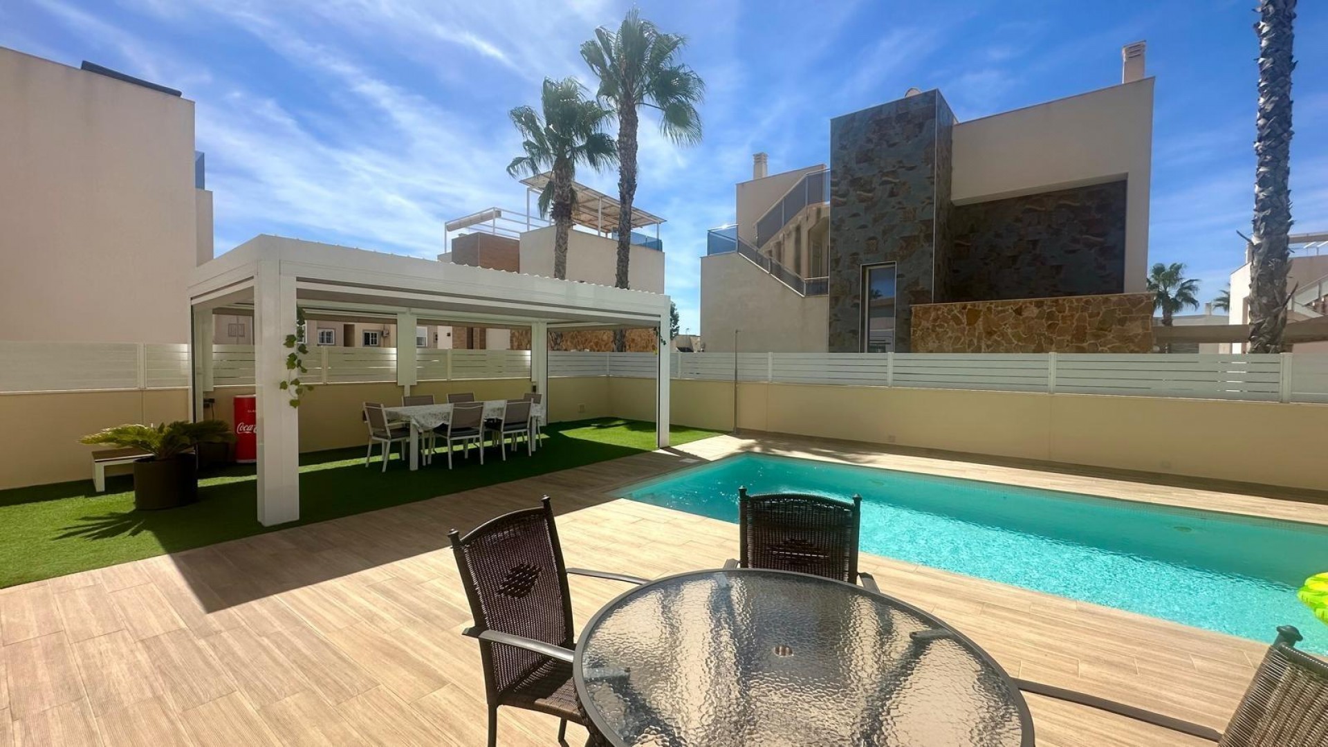Återförsäljning - Fristående villa -
Torrevieja - Miramar - Torre del Moro