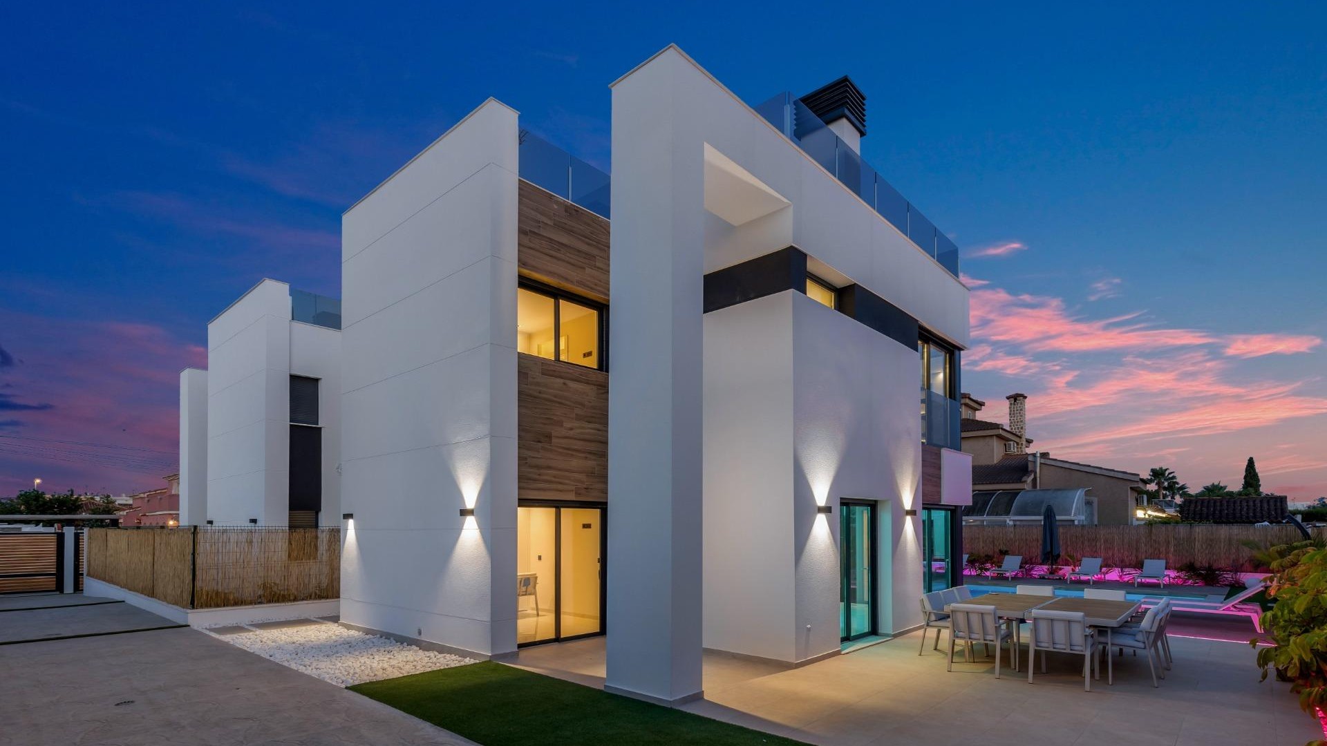 Återförsäljning - Fristående villa -
Torrevieja - Torreta florida