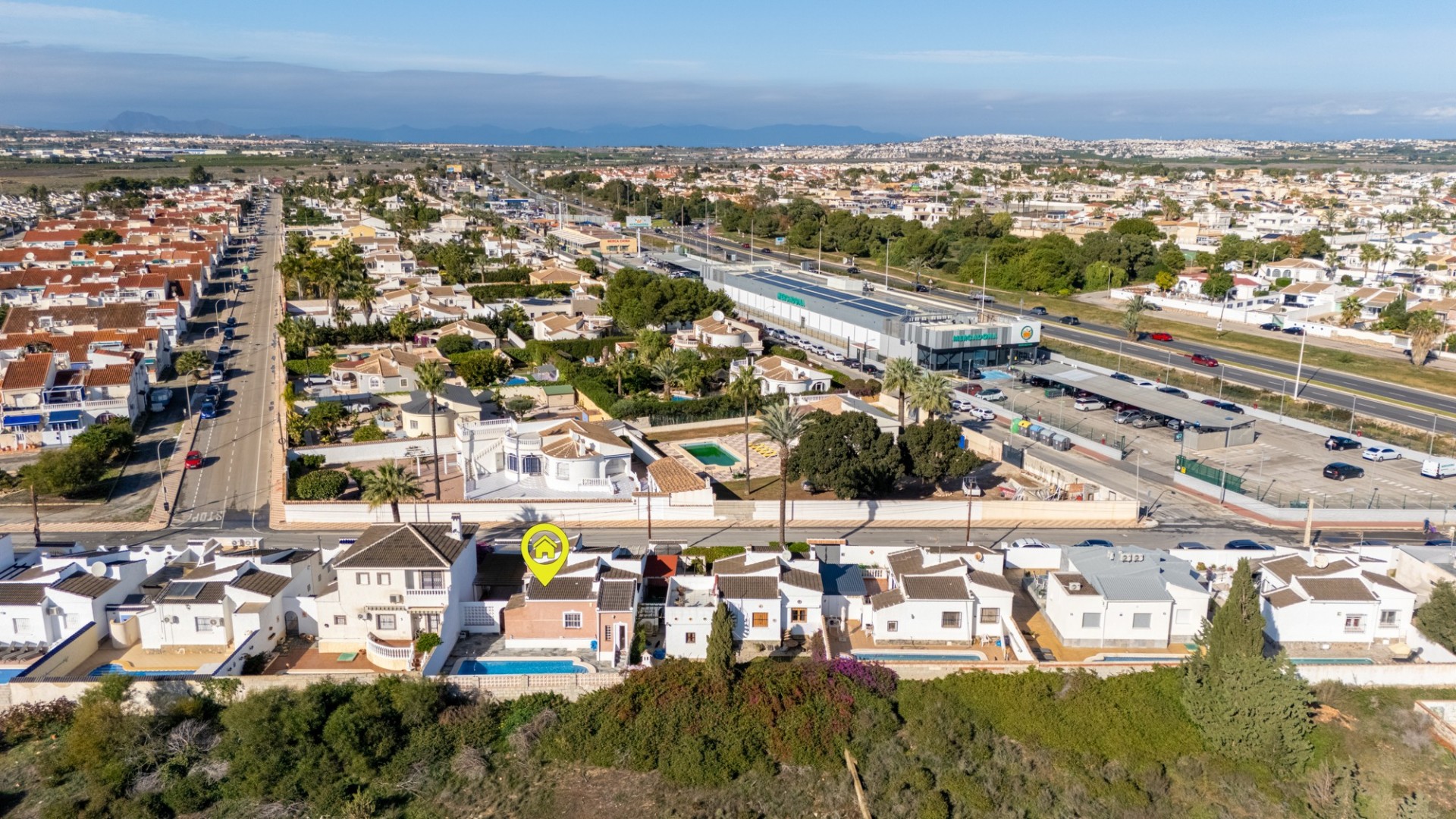 Återförsäljning - Fristående villa -
Torrevieja - Urbanización San Luis