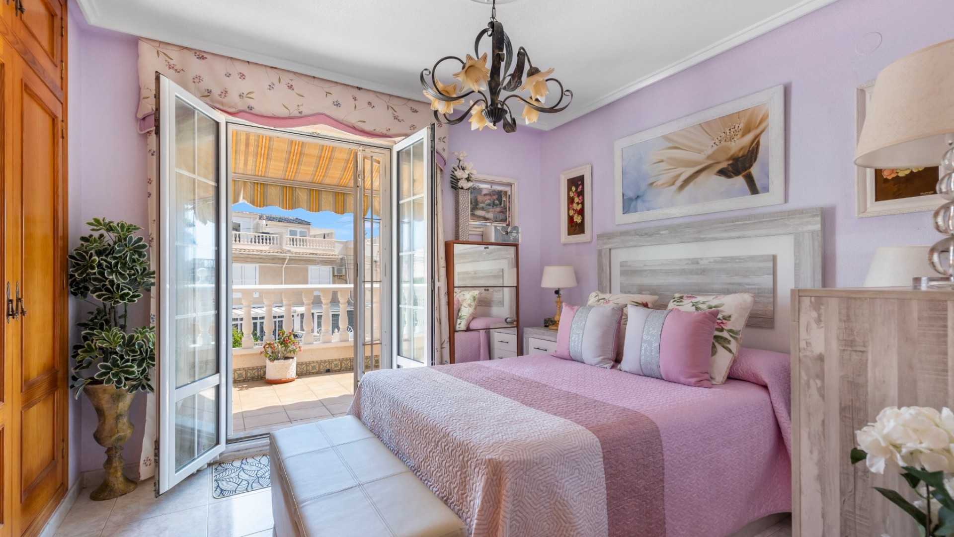 Återförsäljning - Fristående villa -
Torrevieja - Zona los Frutales