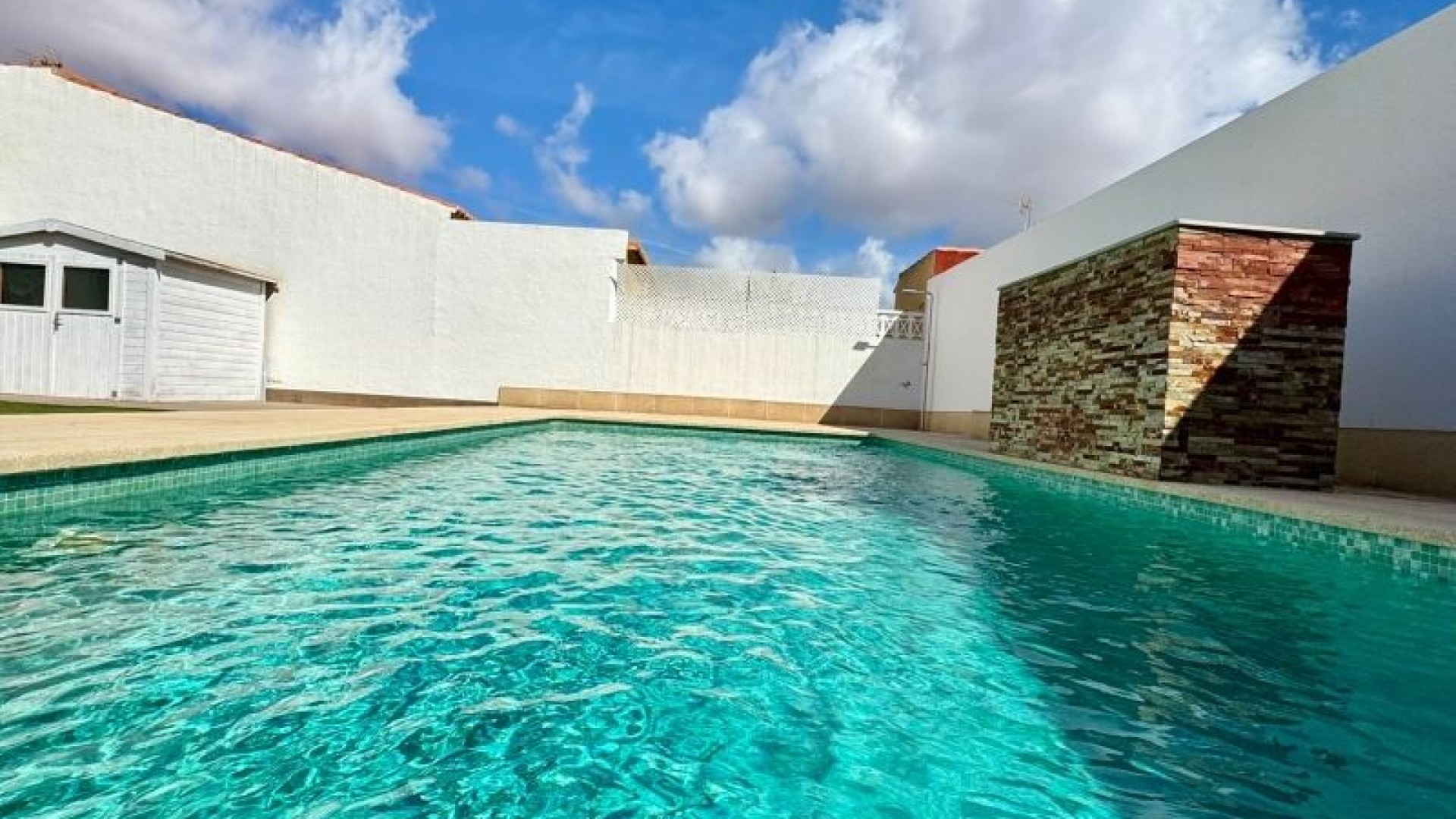 Återförsäljning - Fristående villa -
Torrevieja