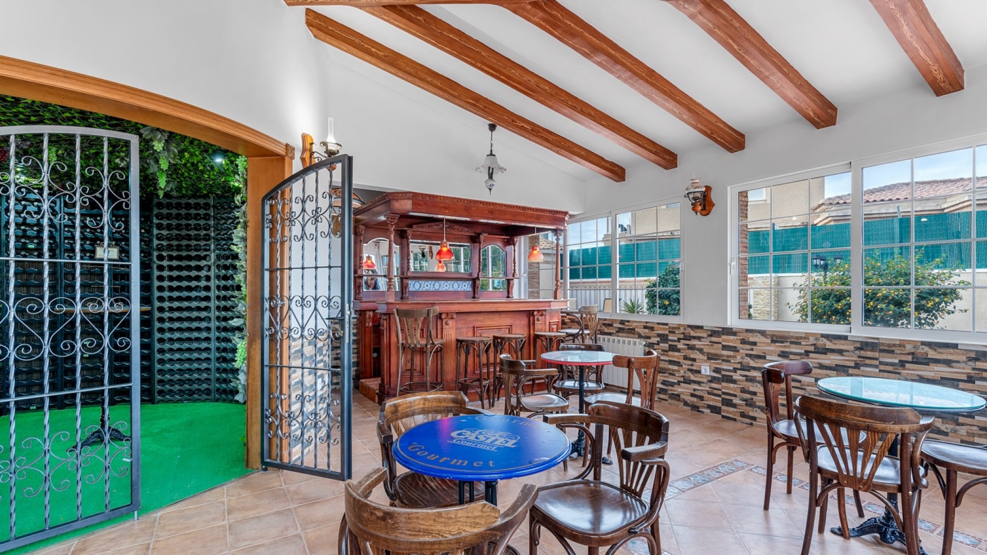 Återförsäljning - Fristående villa -
Torrevieja