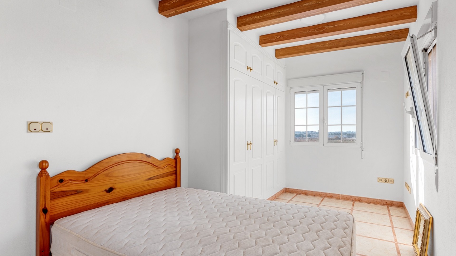 Återförsäljning - Fristående villa -
Torrevieja