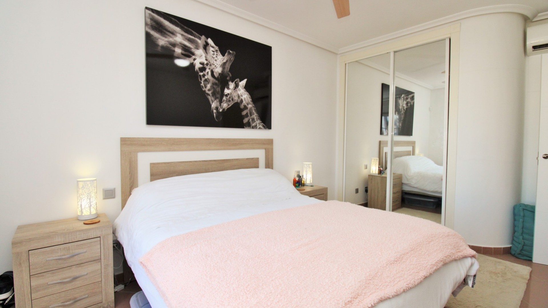 Återförsäljning - Fristående villa -
Villamartín - LOS DOLSES