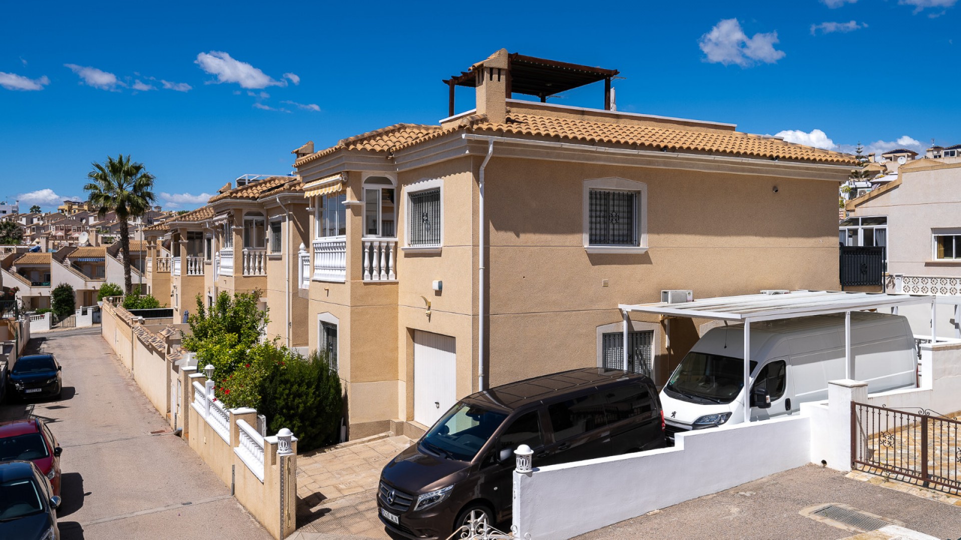 Återförsäljning - Fristående villa -
Villamartín - Montegolf