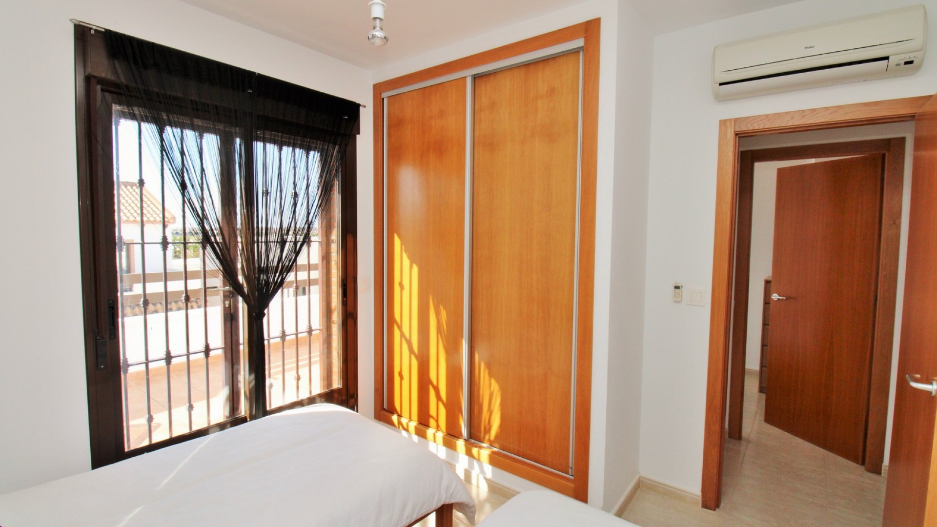 Återförsäljning - Fristående villa -
Villamartín - PAU 8