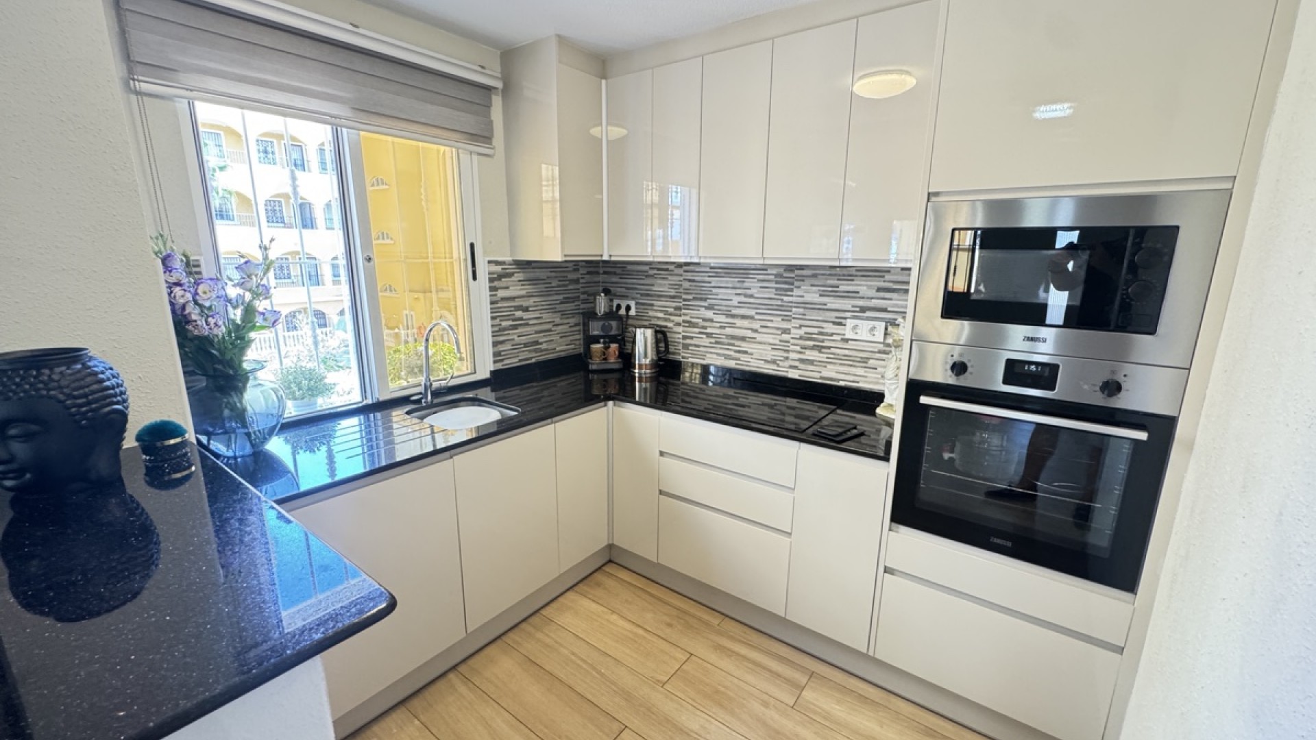 Återförsäljning - Fristående villa -
Villamartín