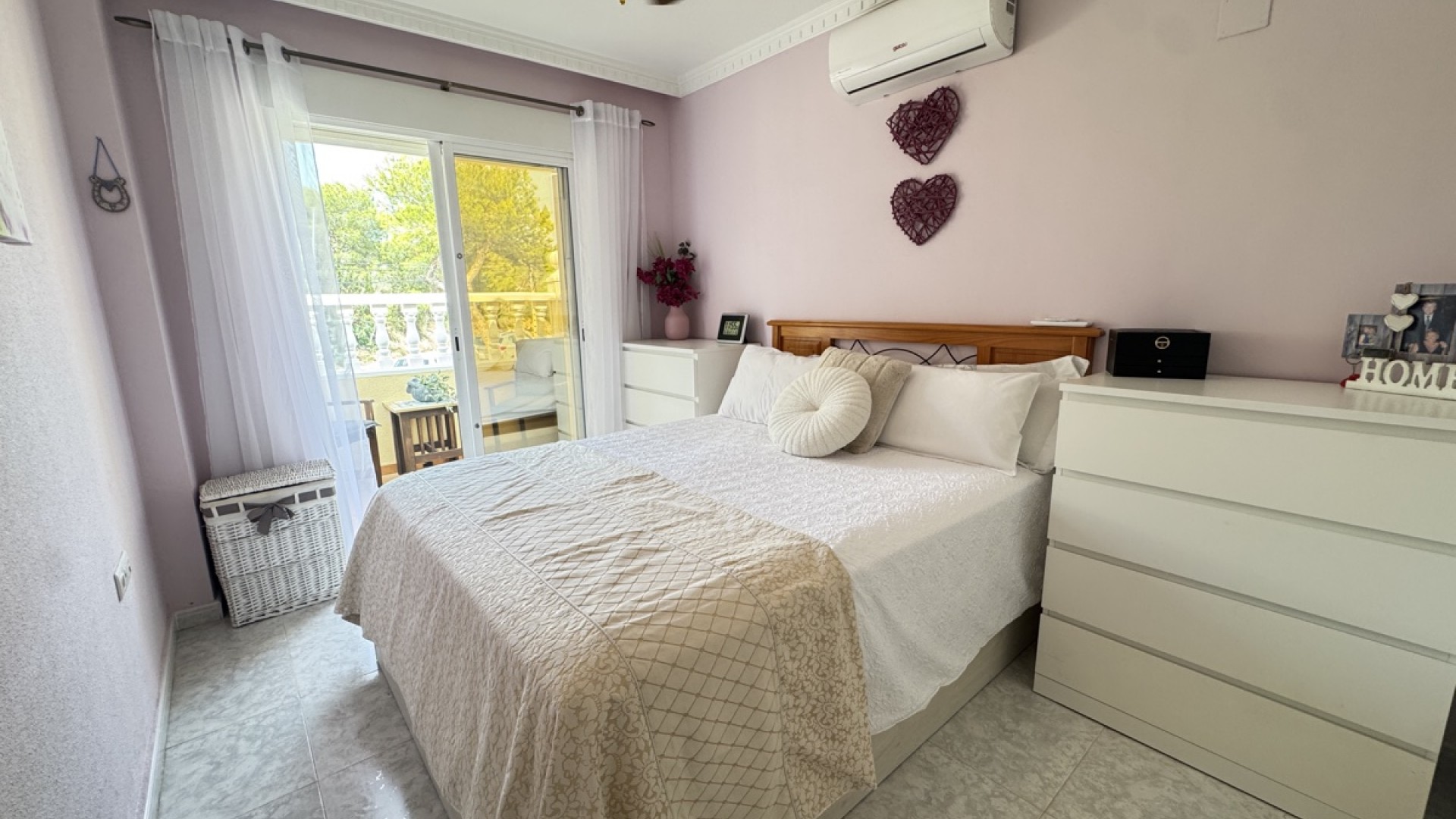 Återförsäljning - Fristående villa -
Villamartín