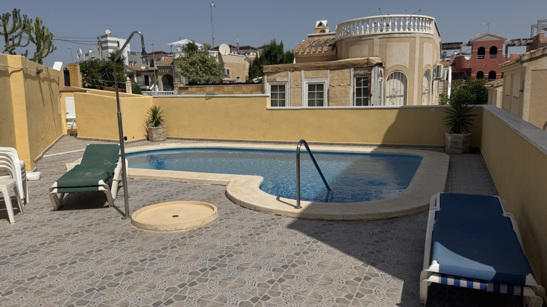 Återförsäljning - Fristående villa -
Villamartín