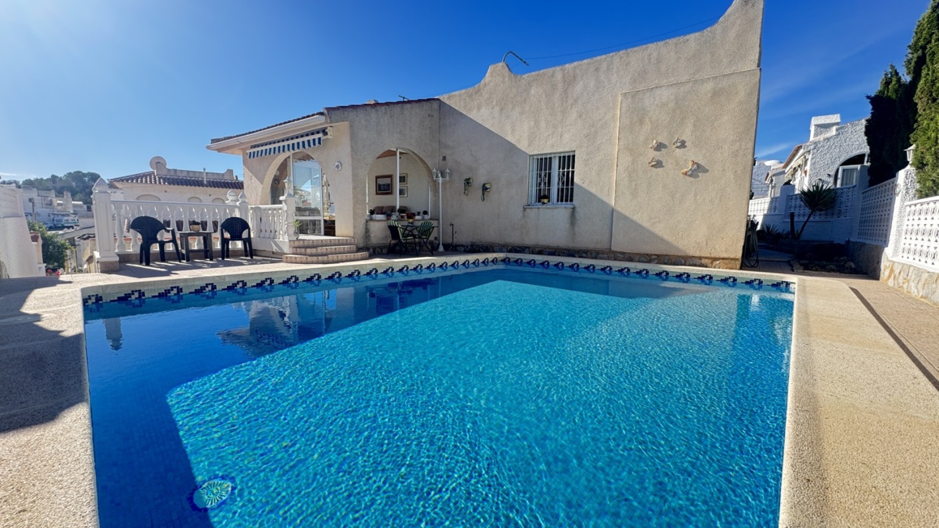 Återförsäljning - Fristående villa -
Villamartín