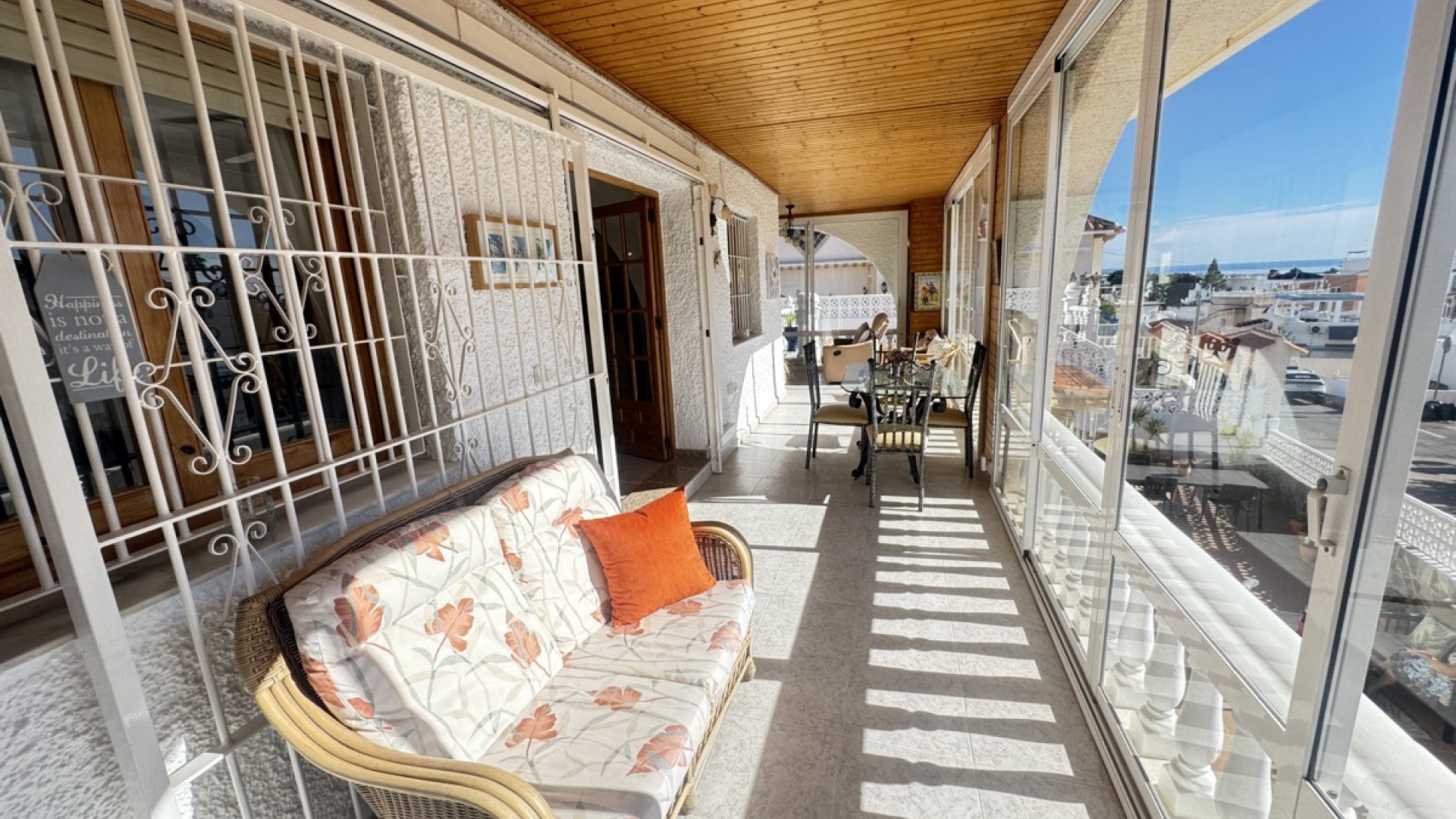 Återförsäljning - Fristående villa -
Villamartín