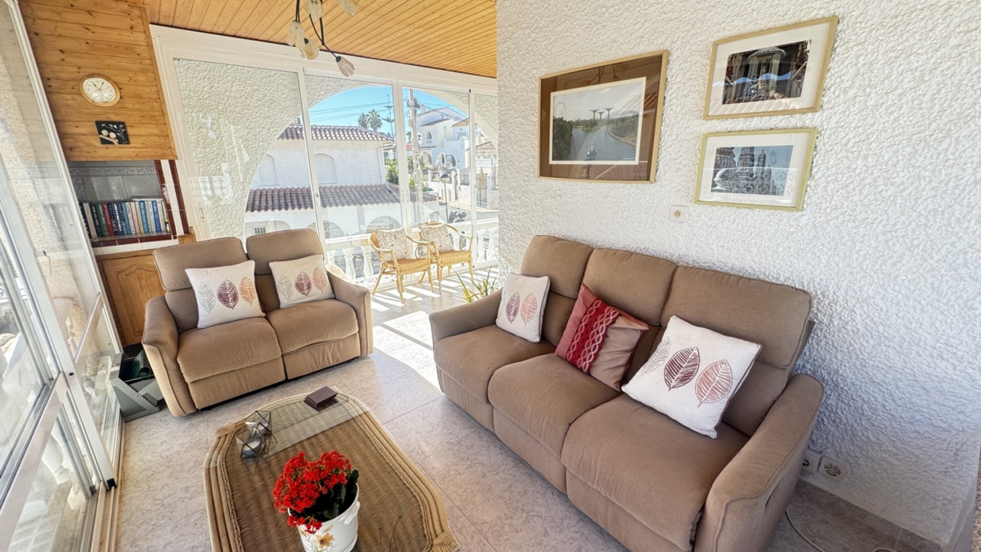 Återförsäljning - Fristående villa -
Villamartín