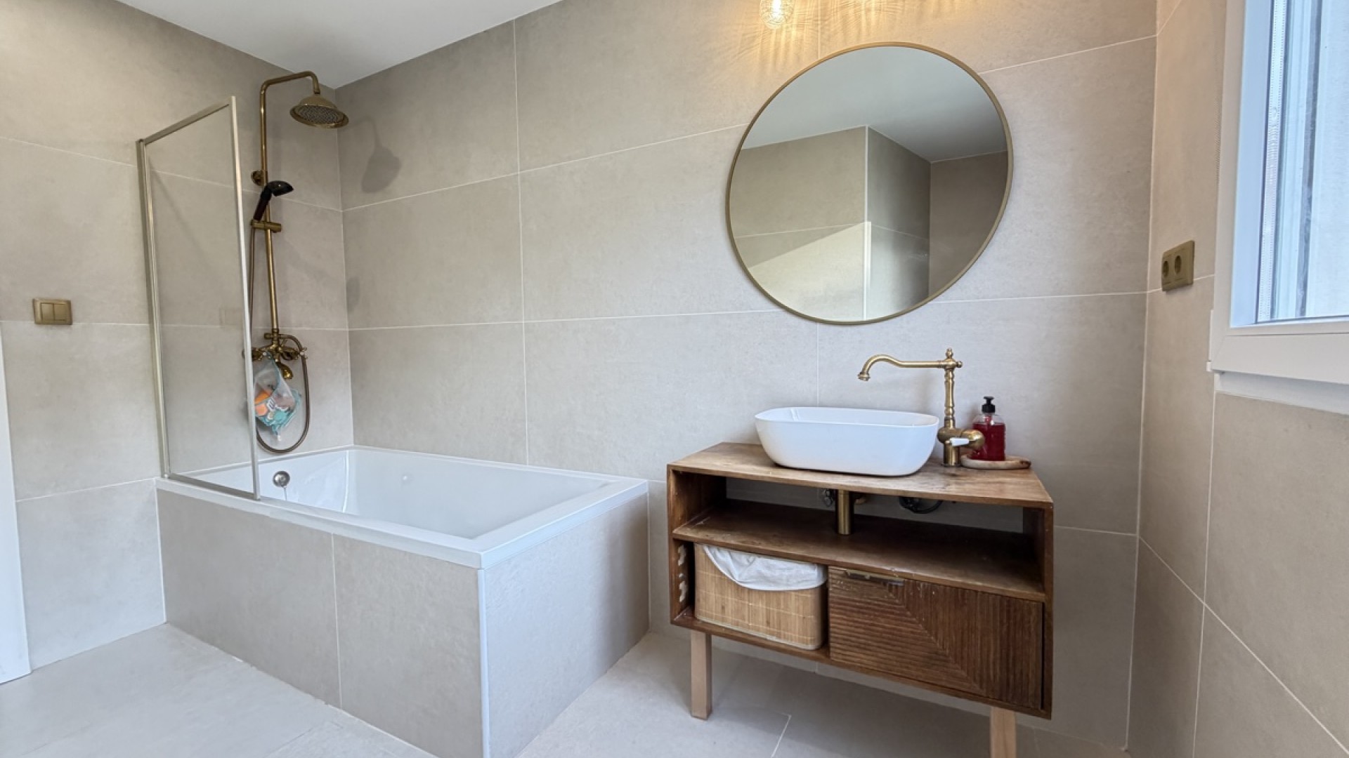 Återförsäljning - Fristående villa -
Villamartín