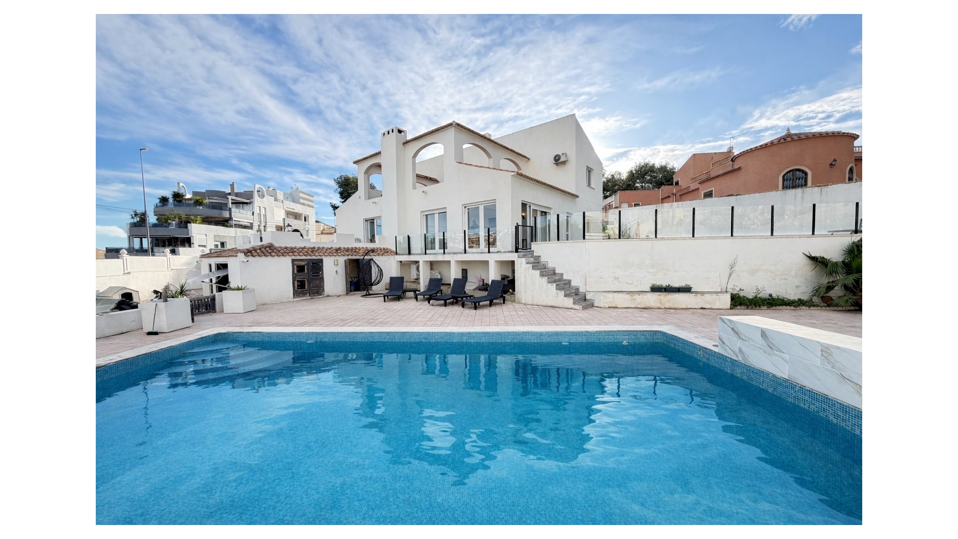 Återförsäljning - Fristående villa -
Villamartín