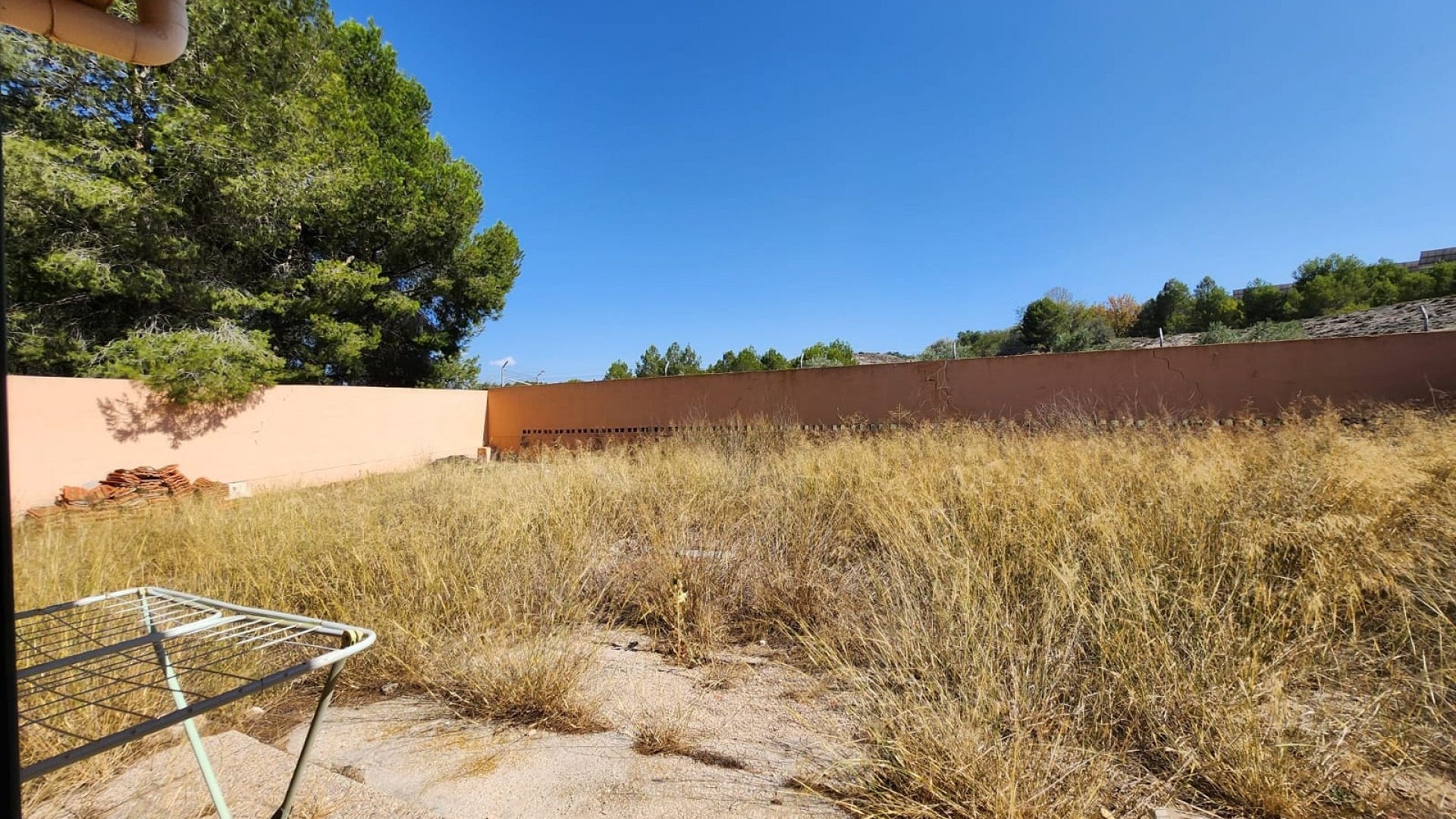 Återförsäljning - Fristående villa -
Villena